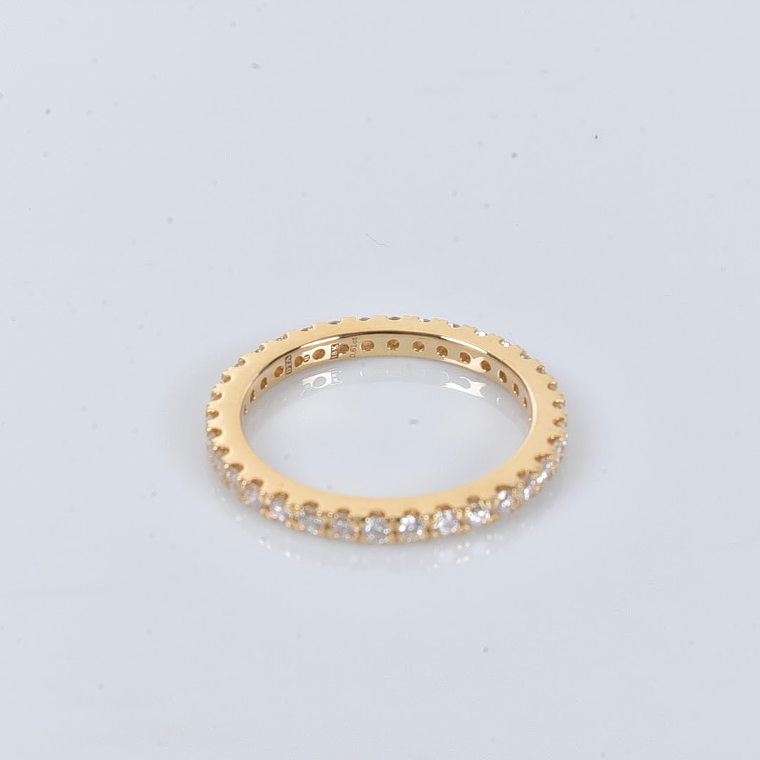 HELALLIANS, diamanter, totalt 0,61ct, 18K.