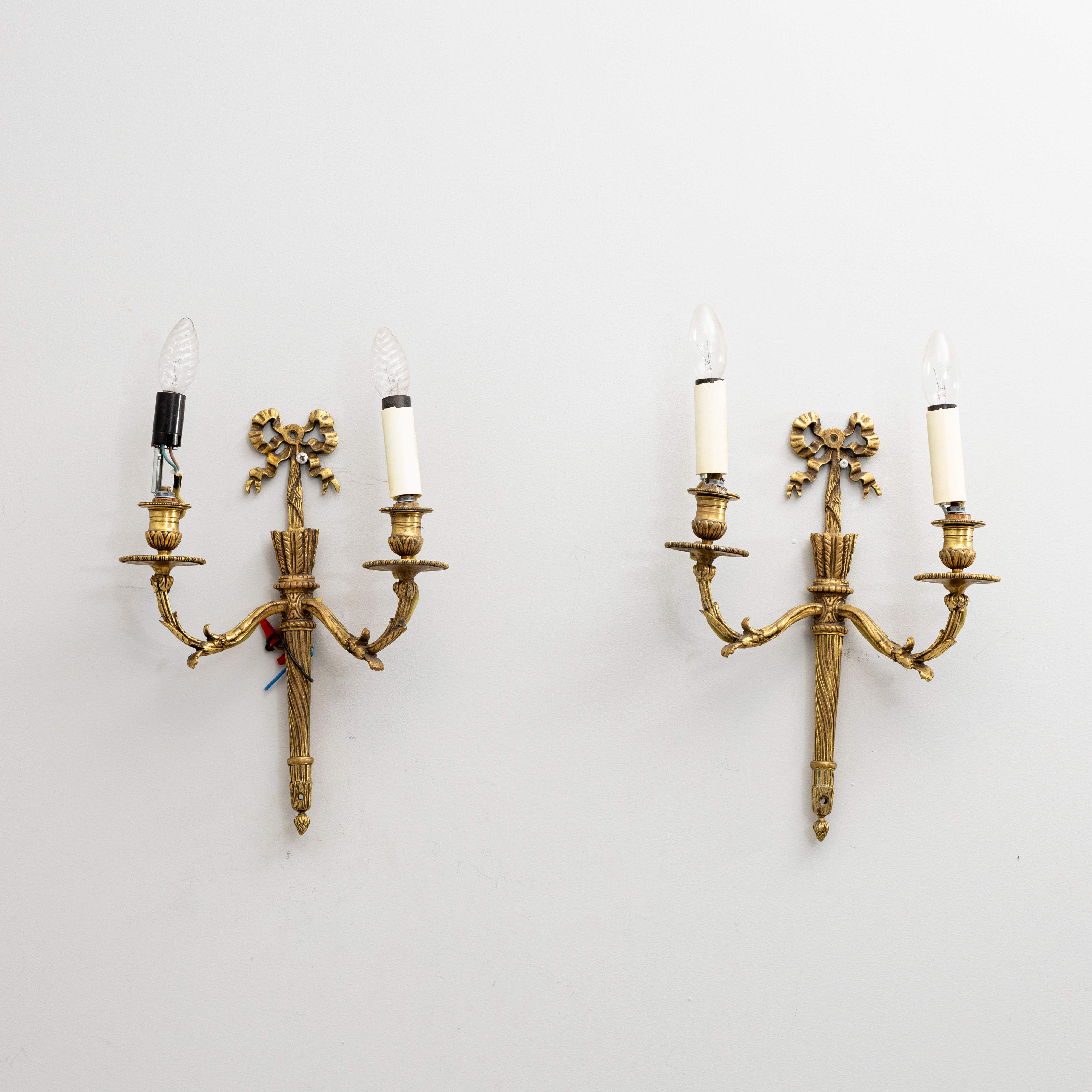 APPLIQUER, ett par, gulmetall, Gustaviansk-stil, 1900.tal.