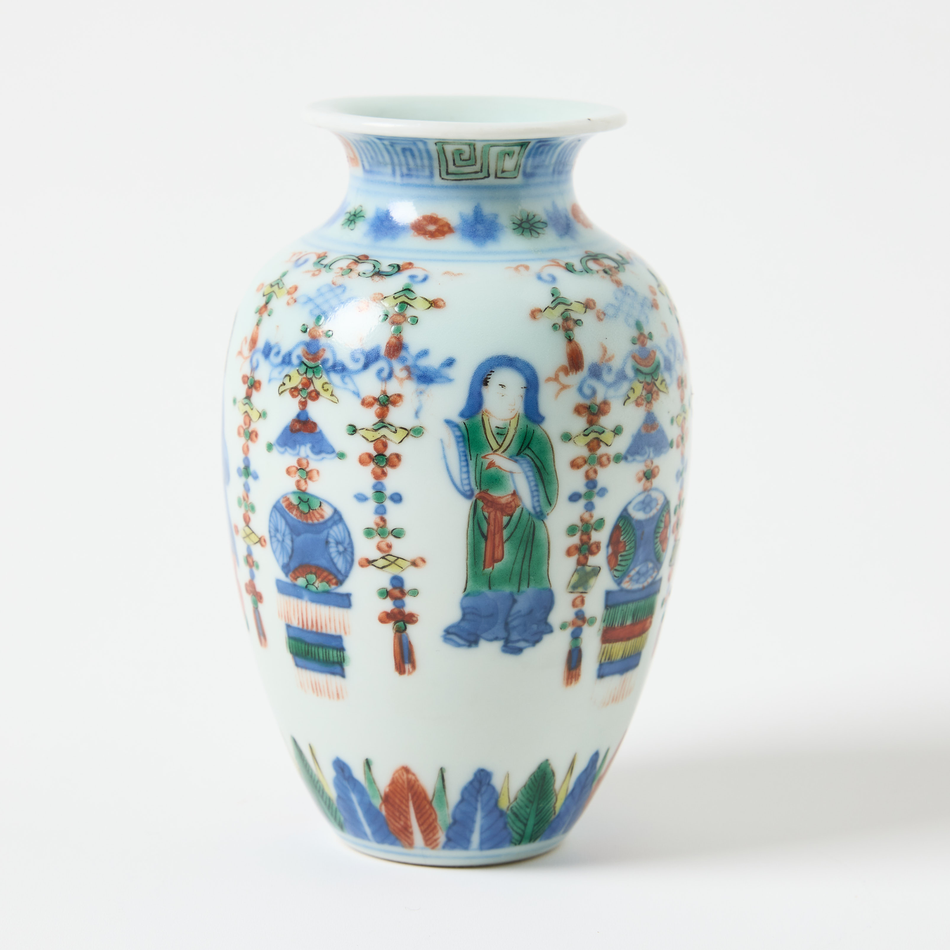 A Chinese Wucai Vase.