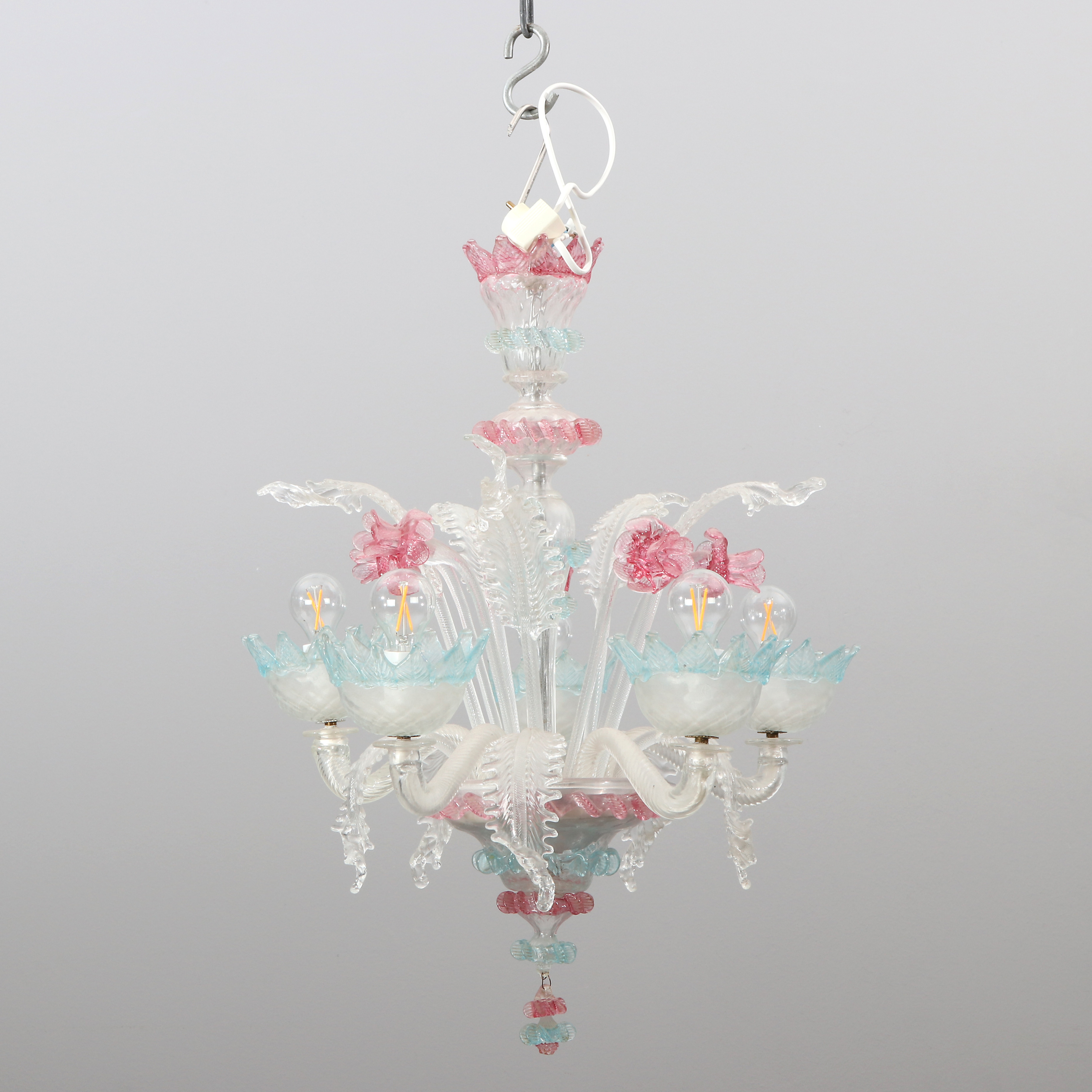 LJUSKRONA. Konstglas. Venetiansk stil. Murano, 1970/80-tal.