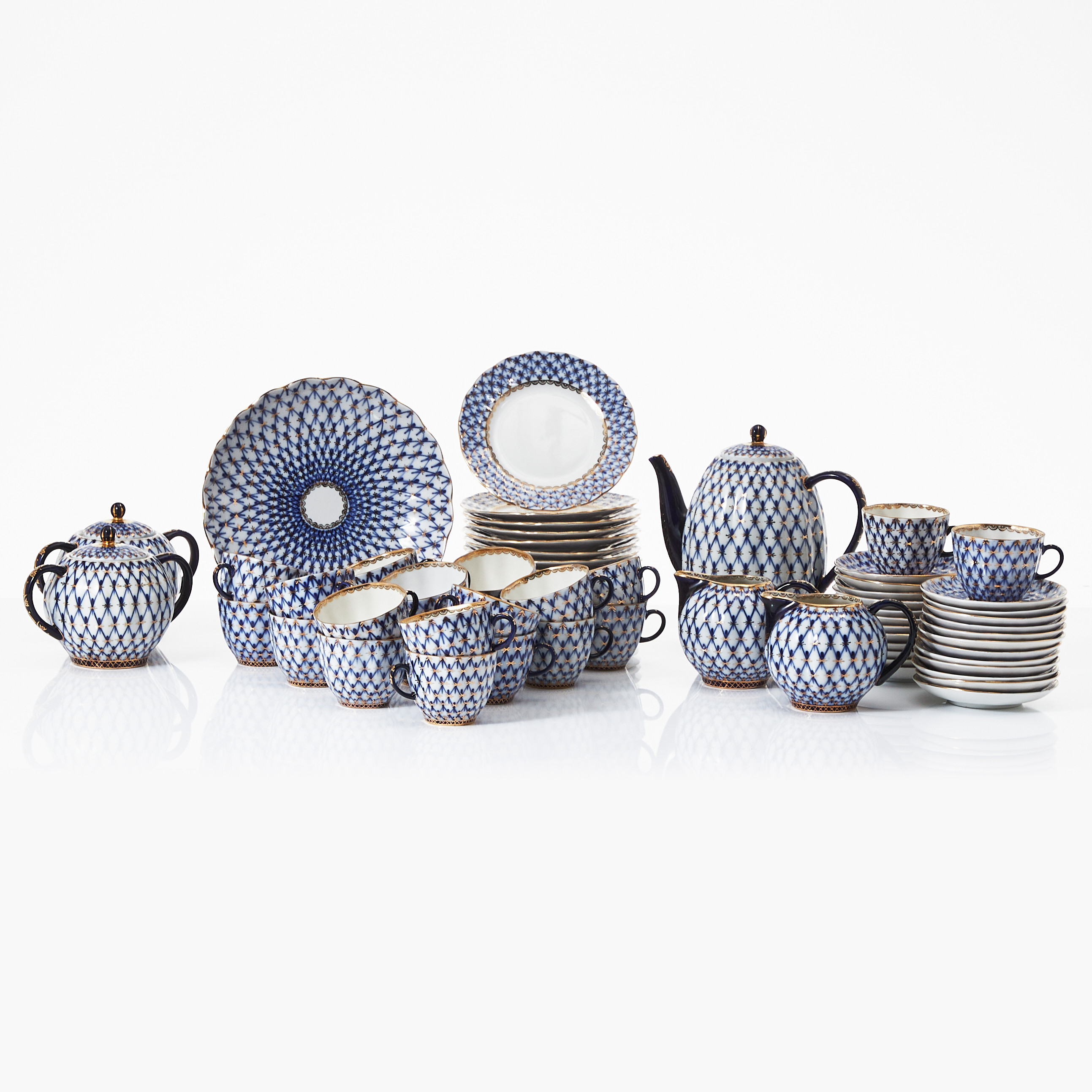 KAFFESERVIS, 41 delar, "Cobolt net", Lomonosov, stämplad, porslin.