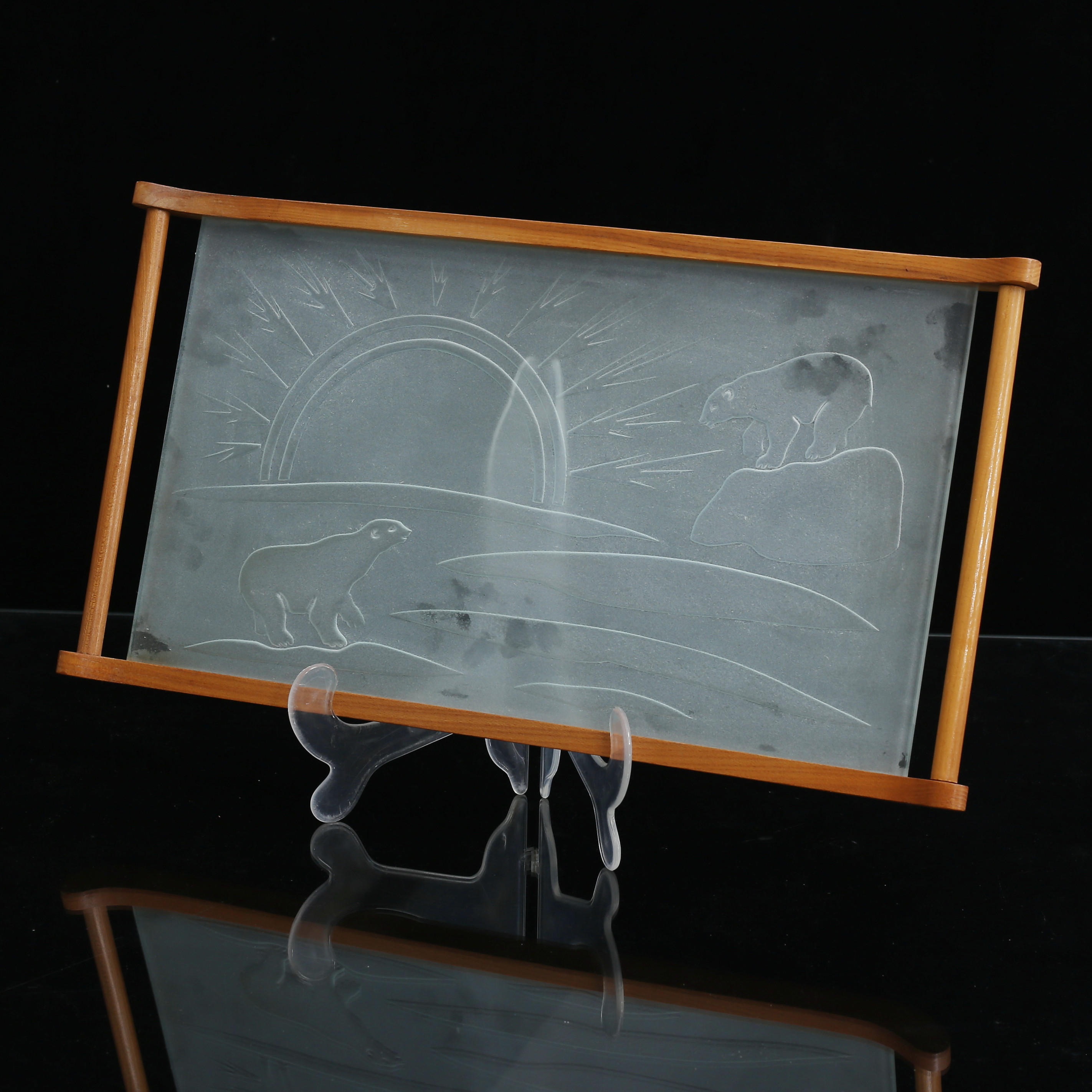 BRICKA, frostat glas med dekor, Nybrofabriken, Fröseke, 1900-talets mitt.