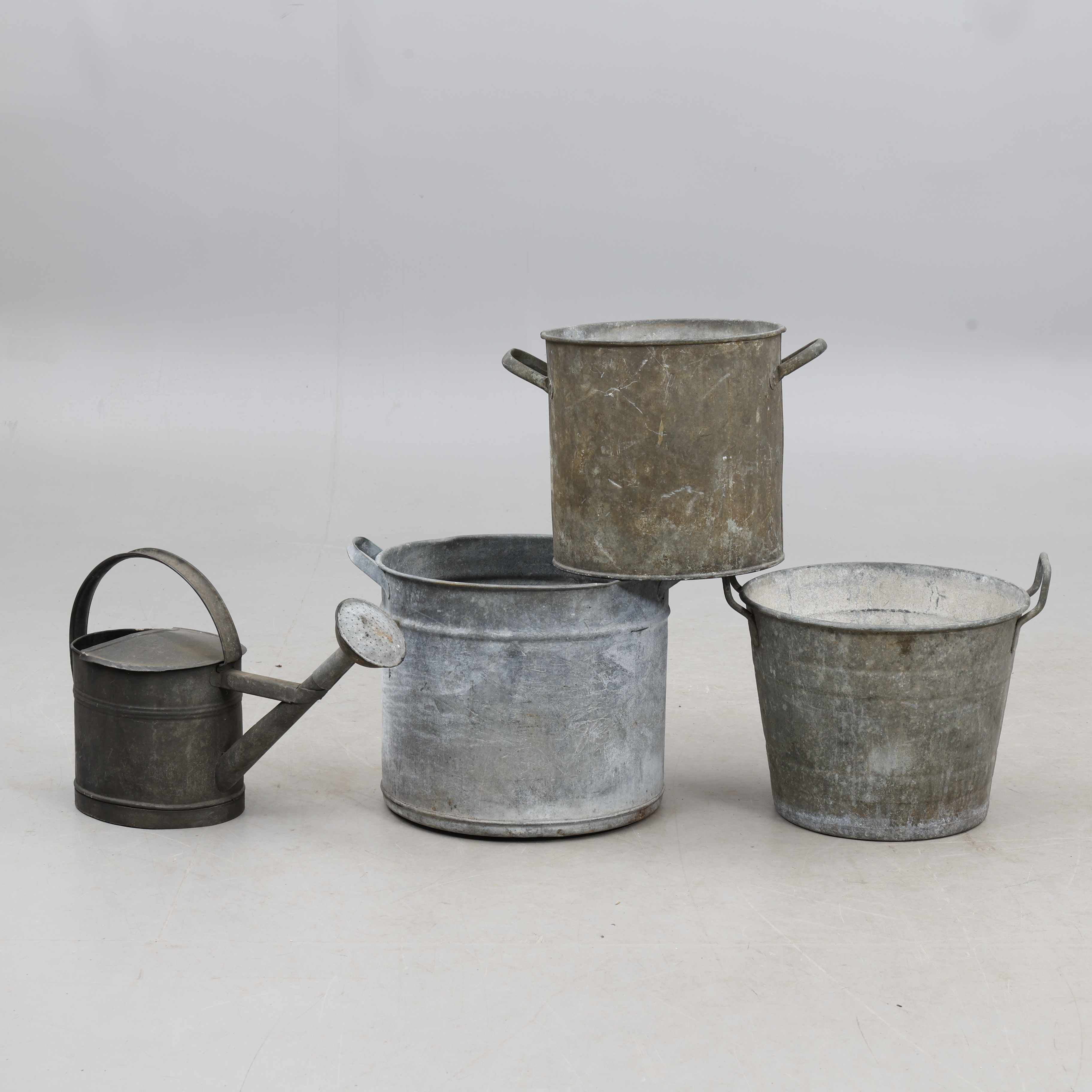 ZINKHINKAR samt vattenkanna, 4 delar.