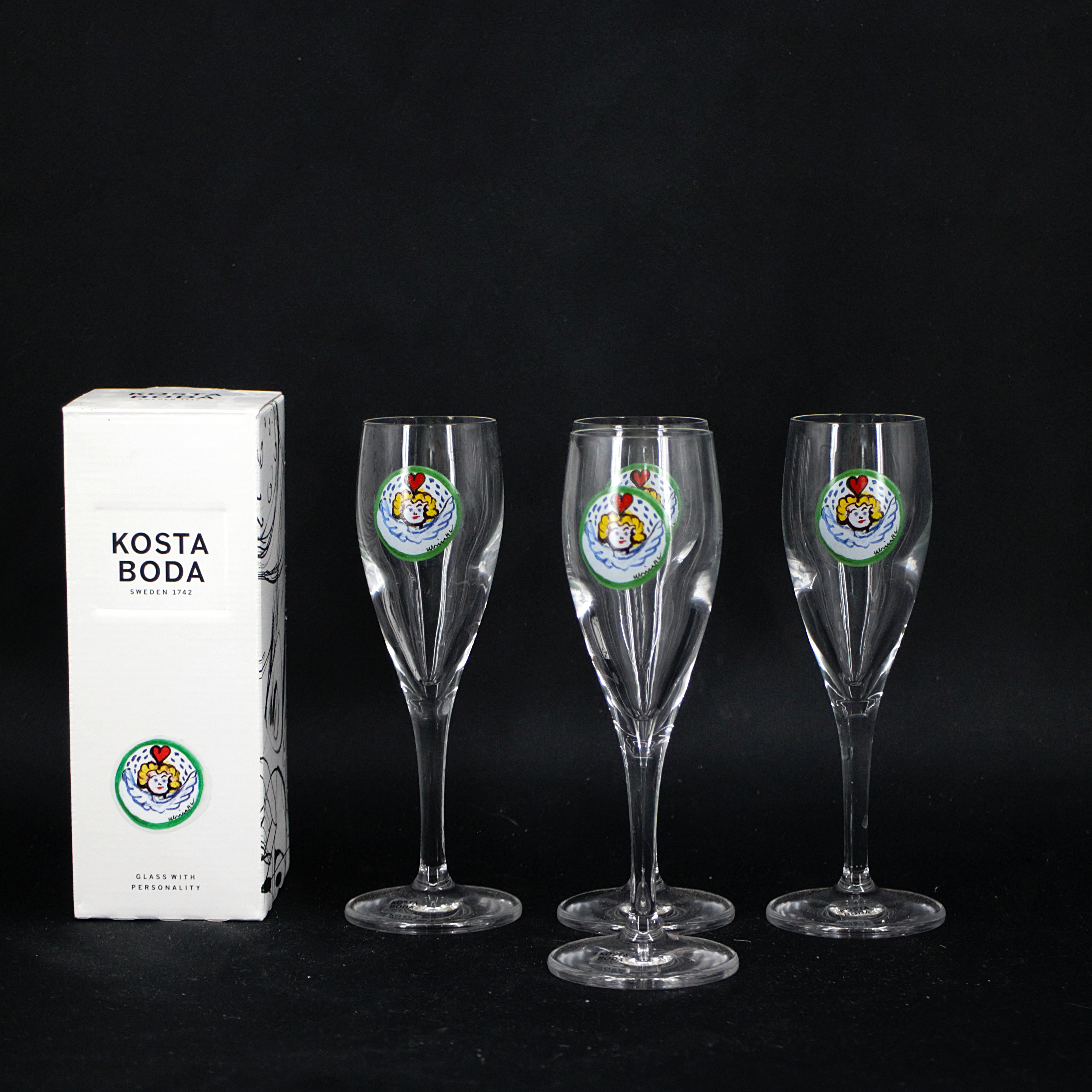 ULRICA HYDMAN-VALLIEN. Starkvinsglas, 4 st, bemålat glas, signerade, Kosta Boda.