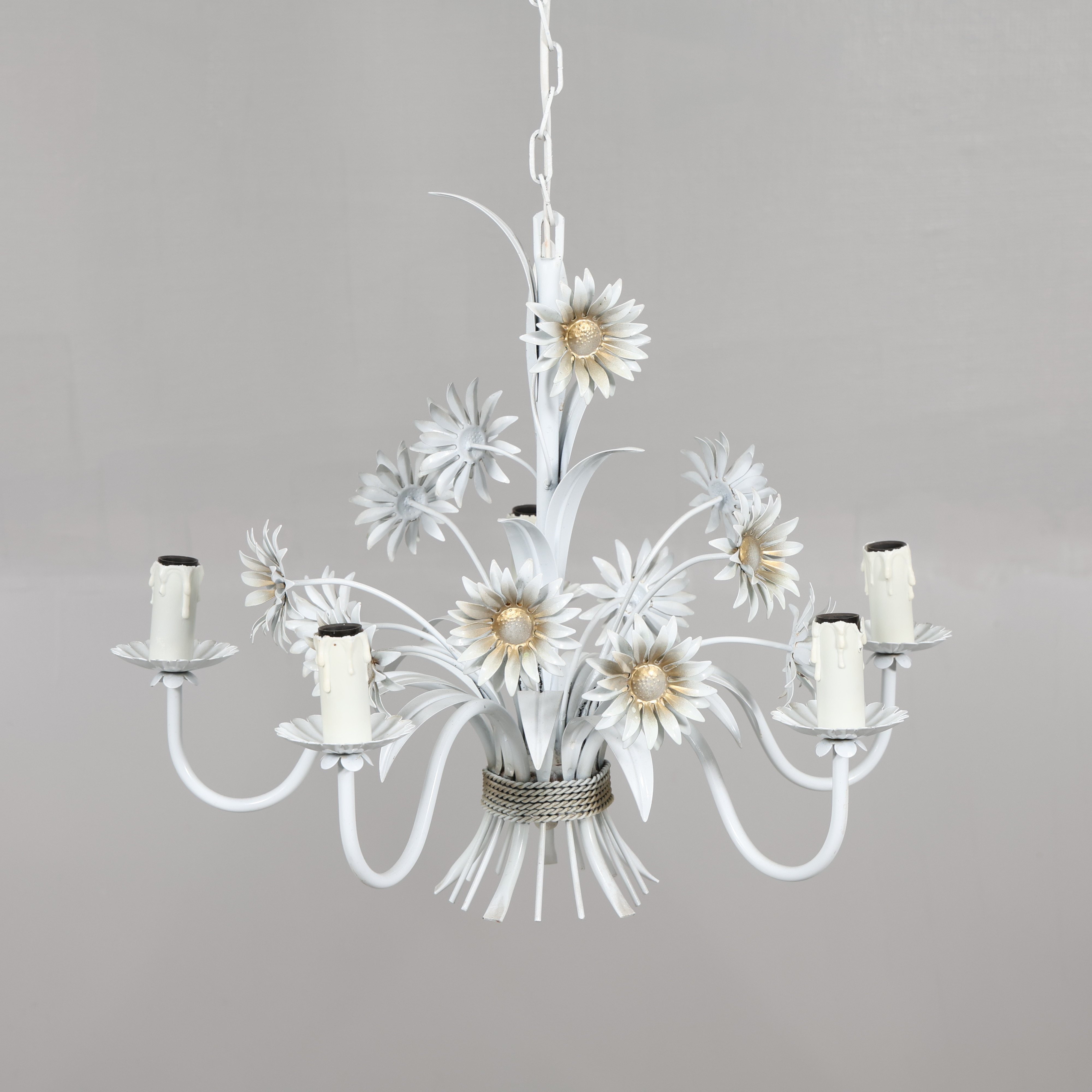 TAKKRONA, vitlackerad metall, 1900-talets andra hälft.