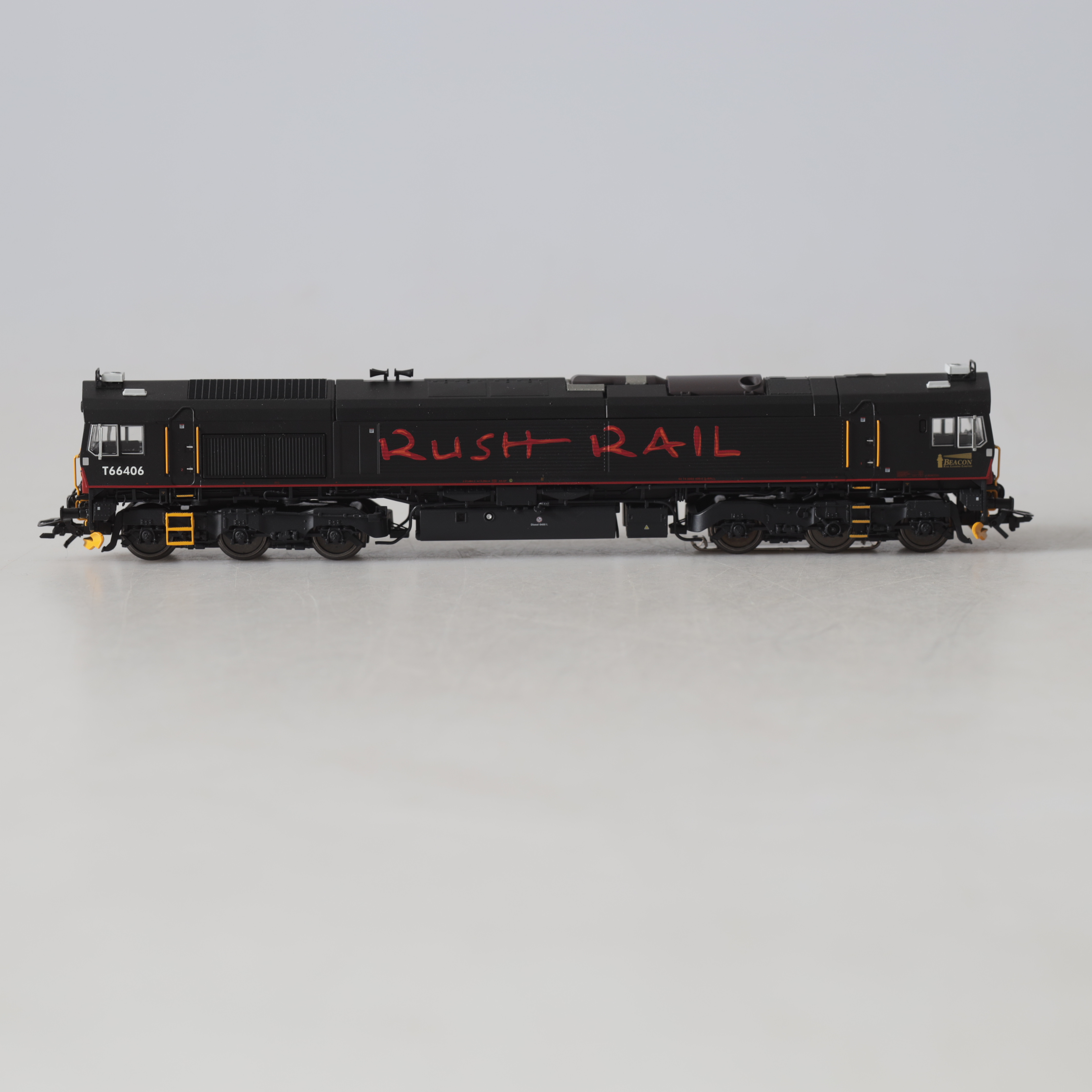 DIESELLOK, 39068, H0, Class 66, Rushrail, Märklin.