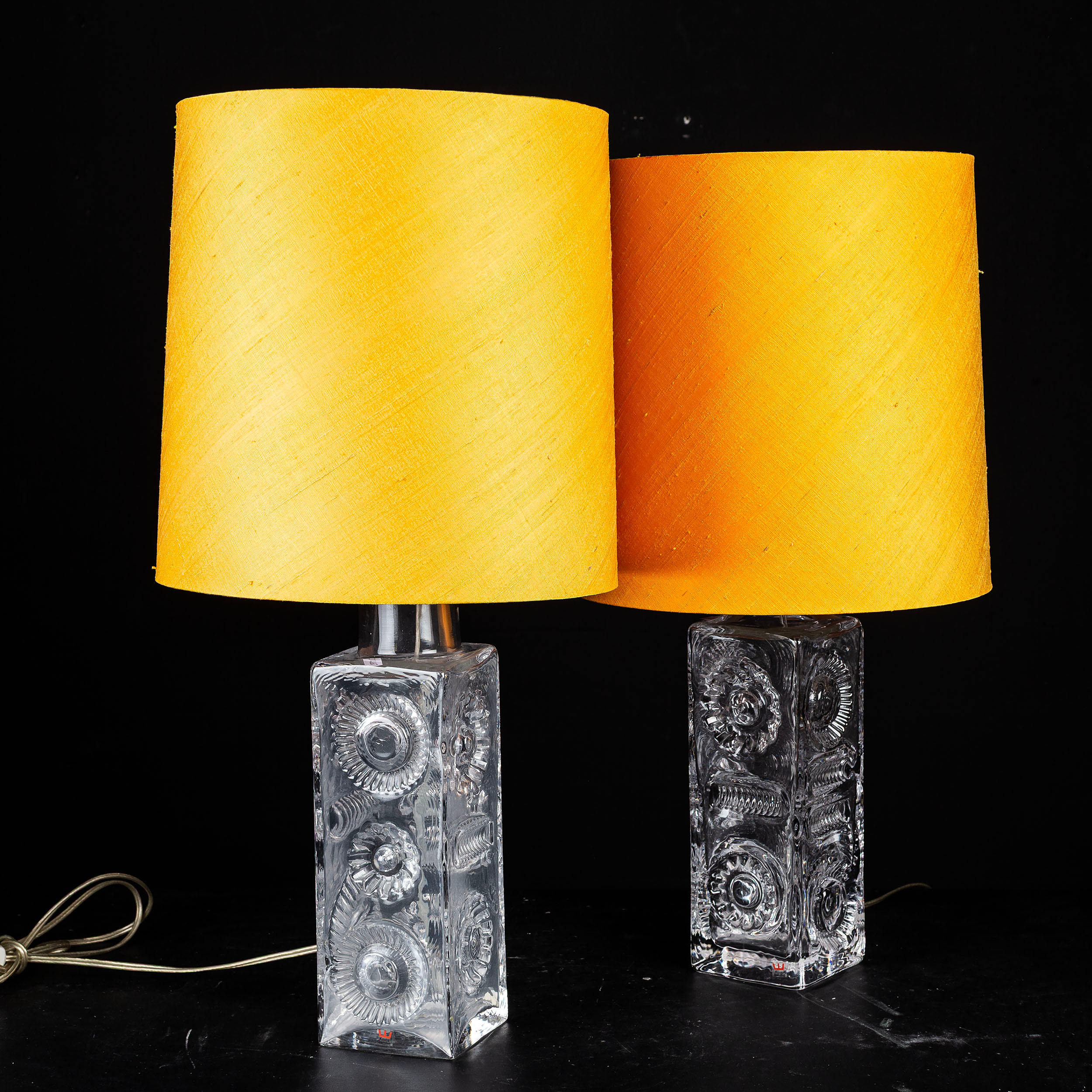 OVE SANDBERG, Bordslampor, 1 par, Kosta Boda, 1900 - talets andra hälft.