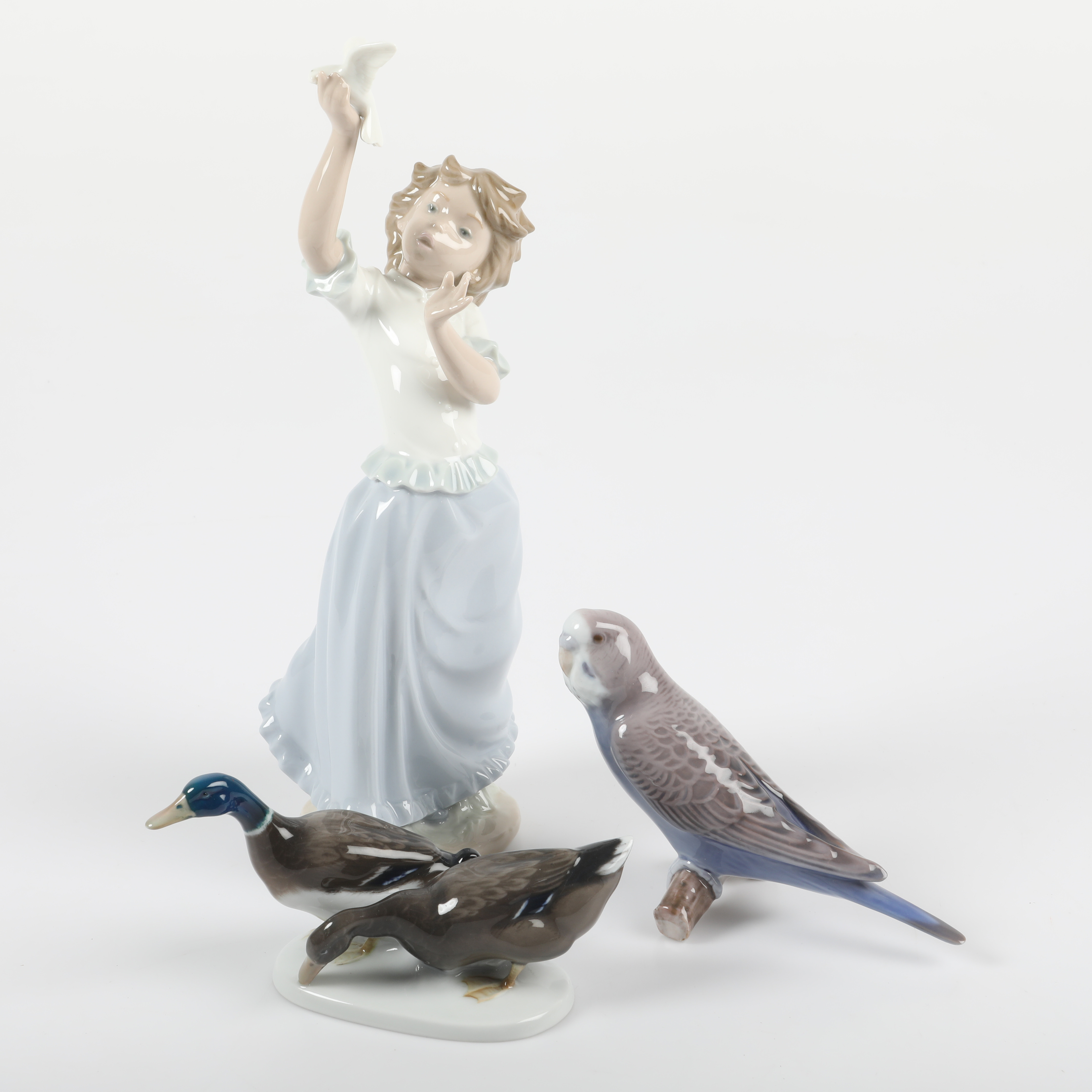 FIGURINER, 3 stycken, porslin, bl. a. Bing & Gröndahl samt Rosenthal.