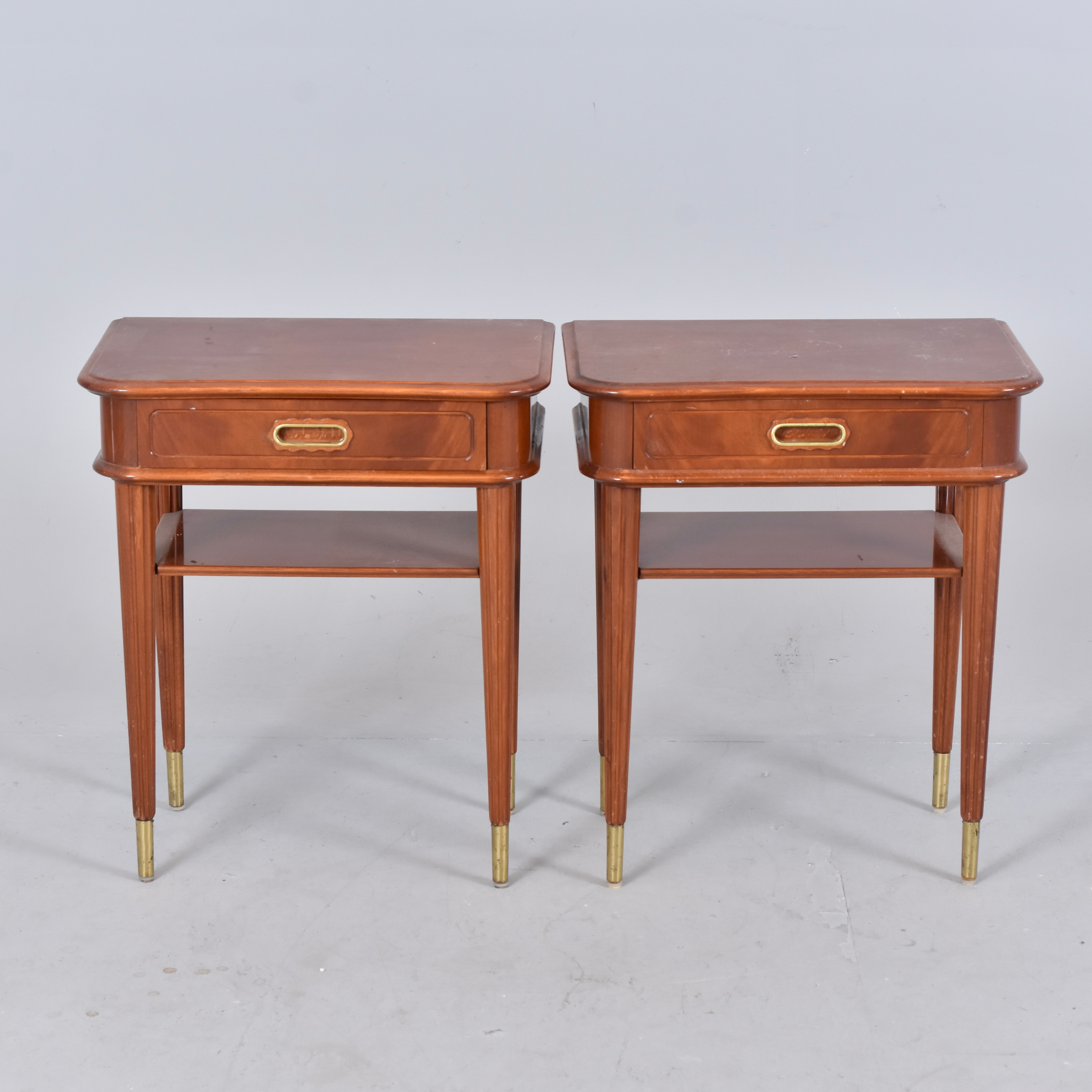 NATTYGSBORD, 1 par, mahogny med mässingsdetaljer, Swedish Grace, 1900-talets mitt.