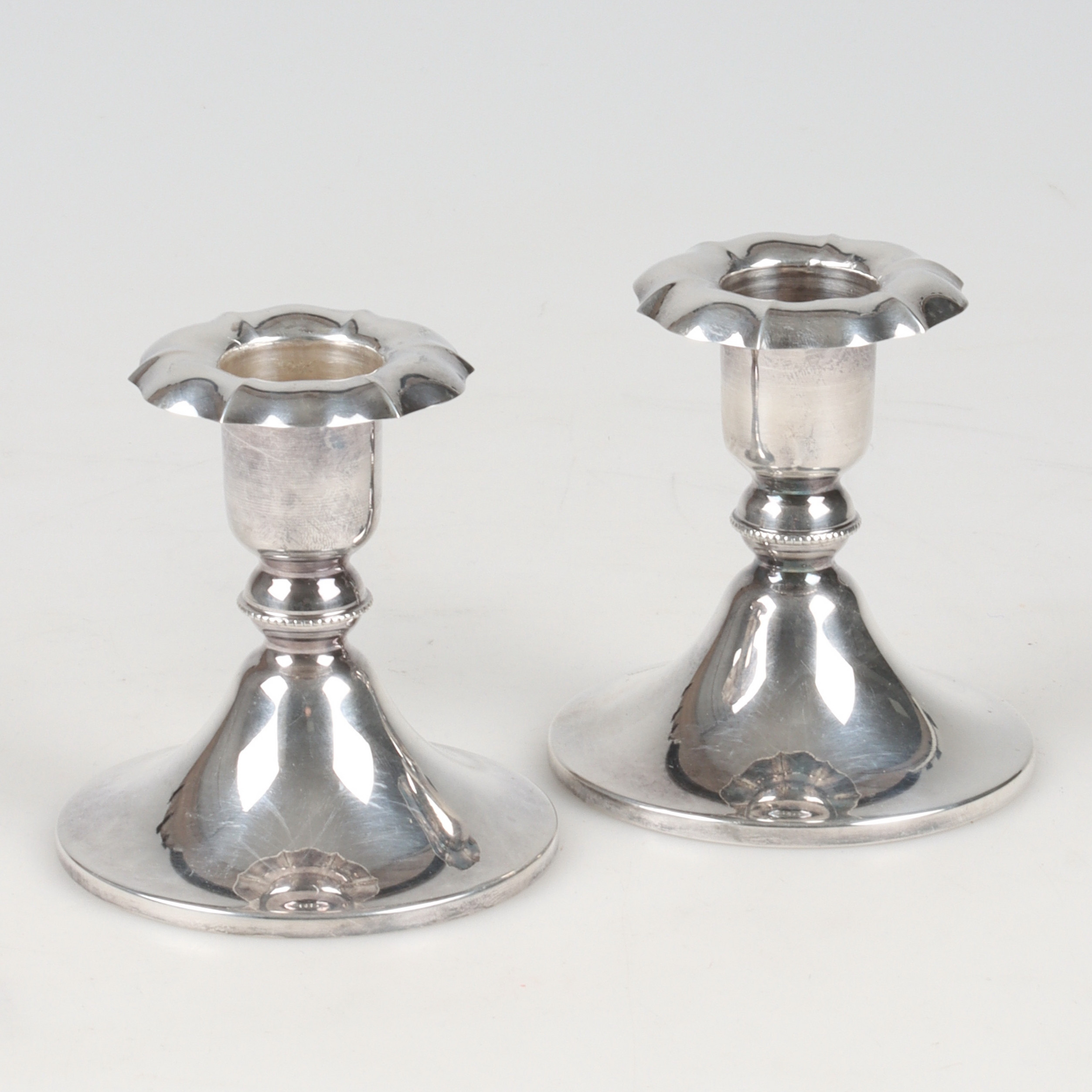 LJUSSTAKAR, 2 st, silver, Auran Kultaseppä Oy Åbo, 1968.