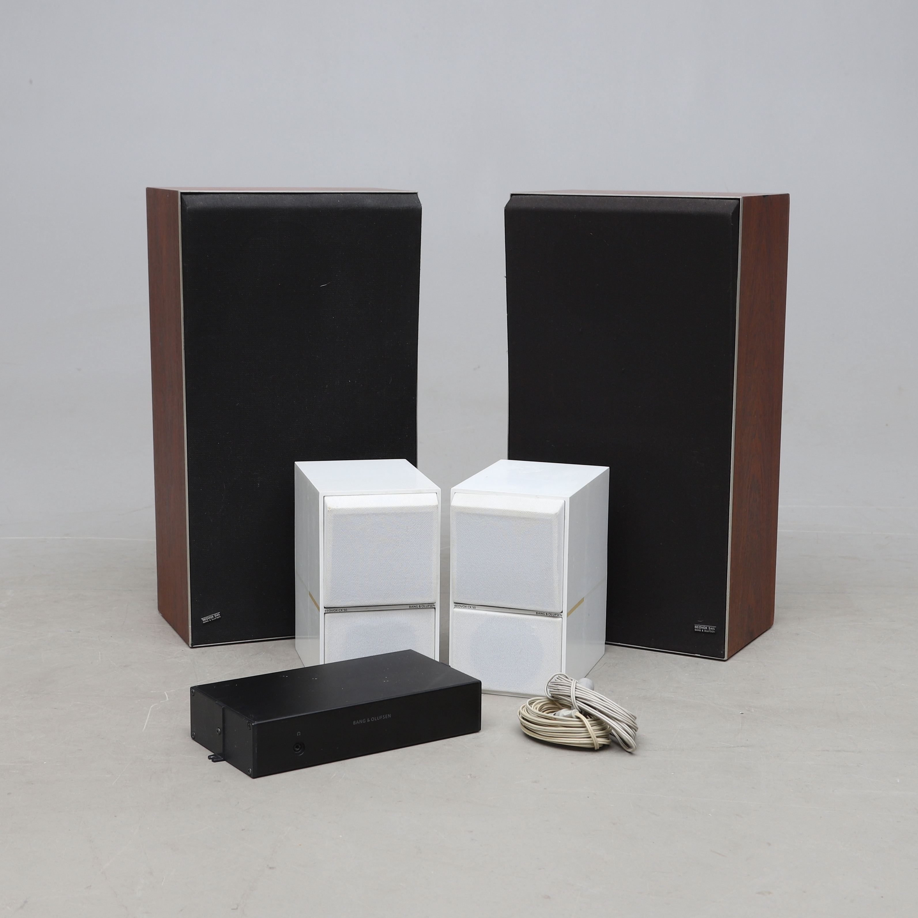 BANG & OLUFSEN, 5 delar, Mestadels högtalare., Danmark.