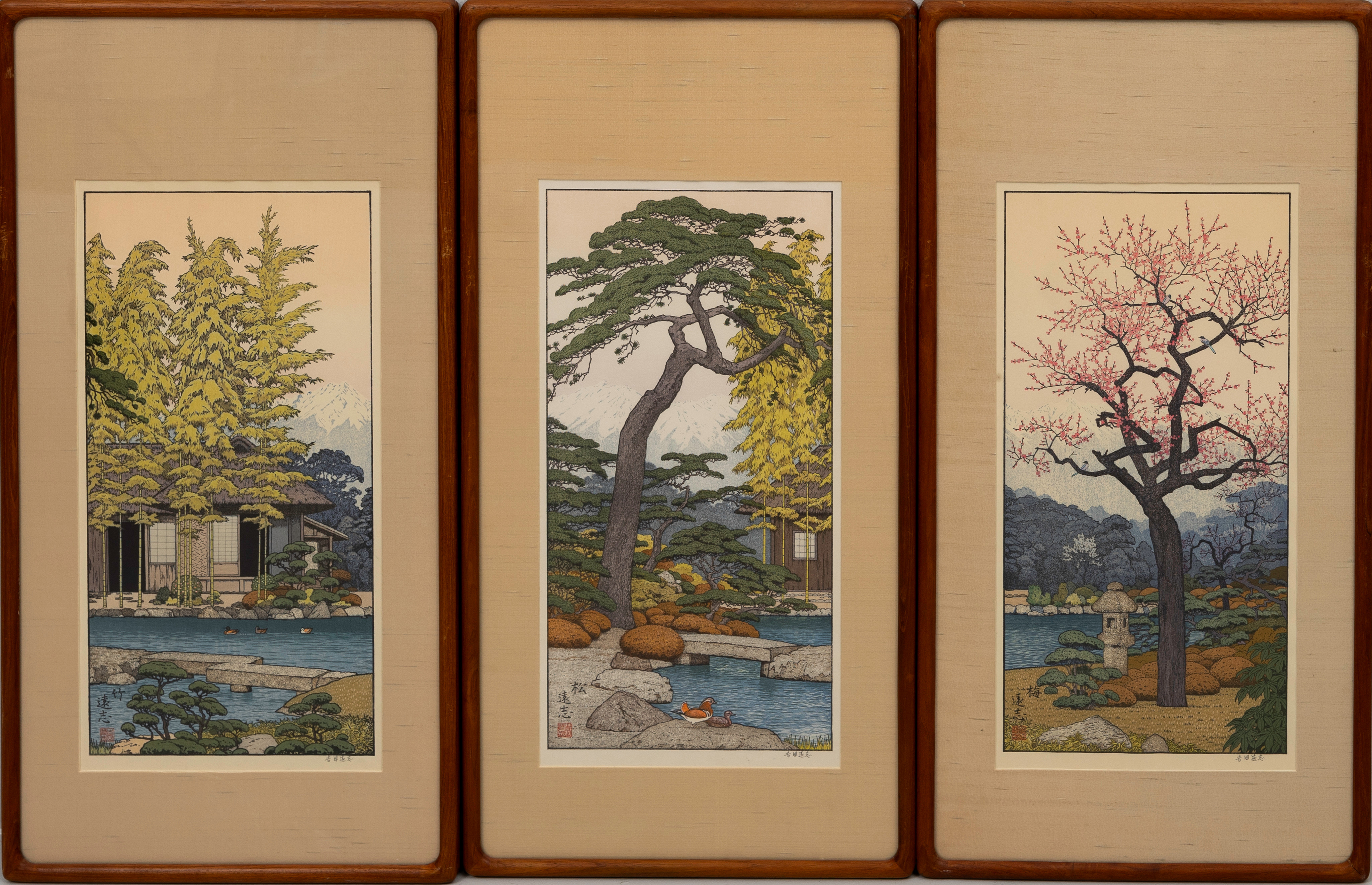 TOSHI YOSHIDA. Triptyk, The Friendly Garden", träsnitt. signerad, the Franklin Gallery, Pennsylvania, 1980-tal.