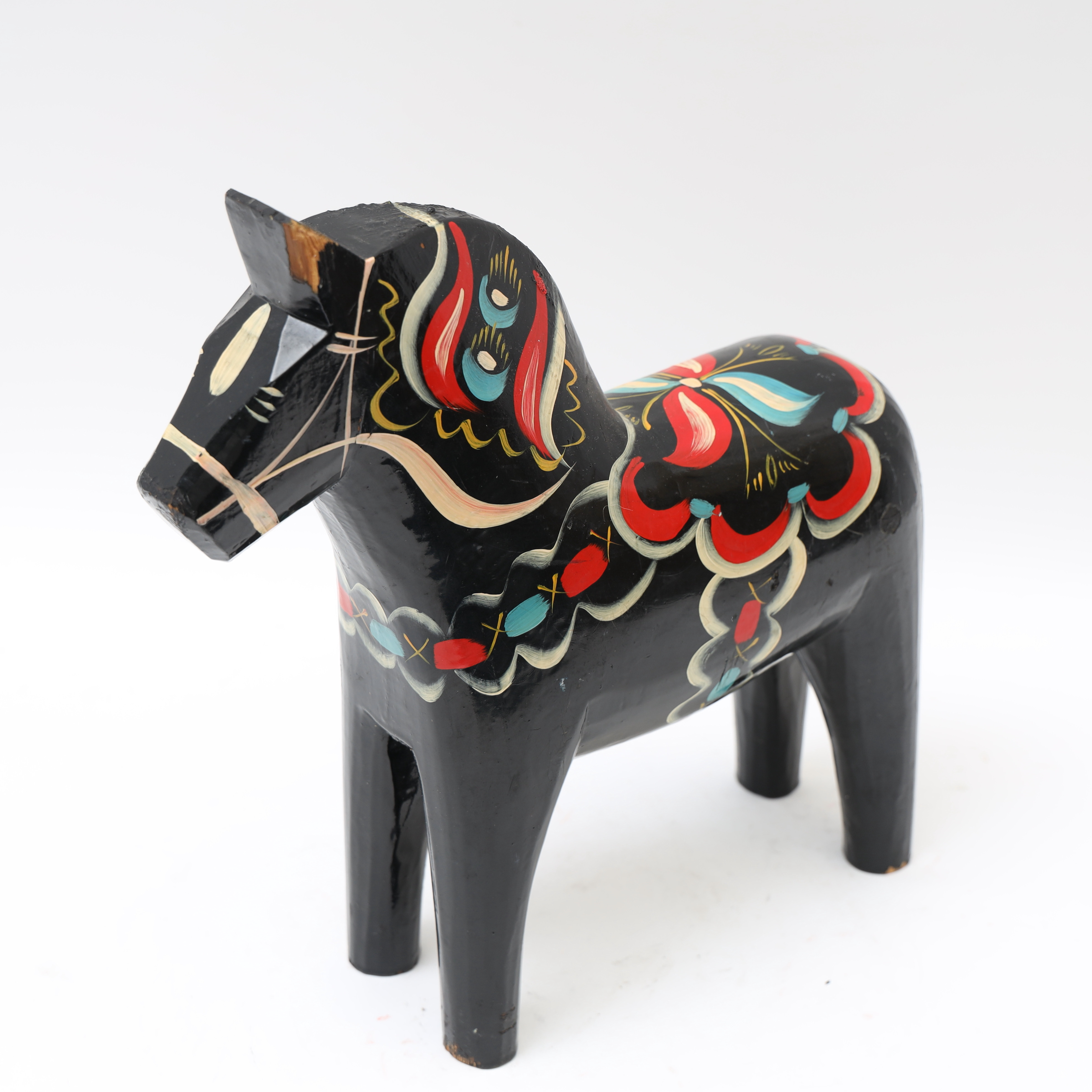 SKULPTUR, Dalahäst, träskuren och bemålad.