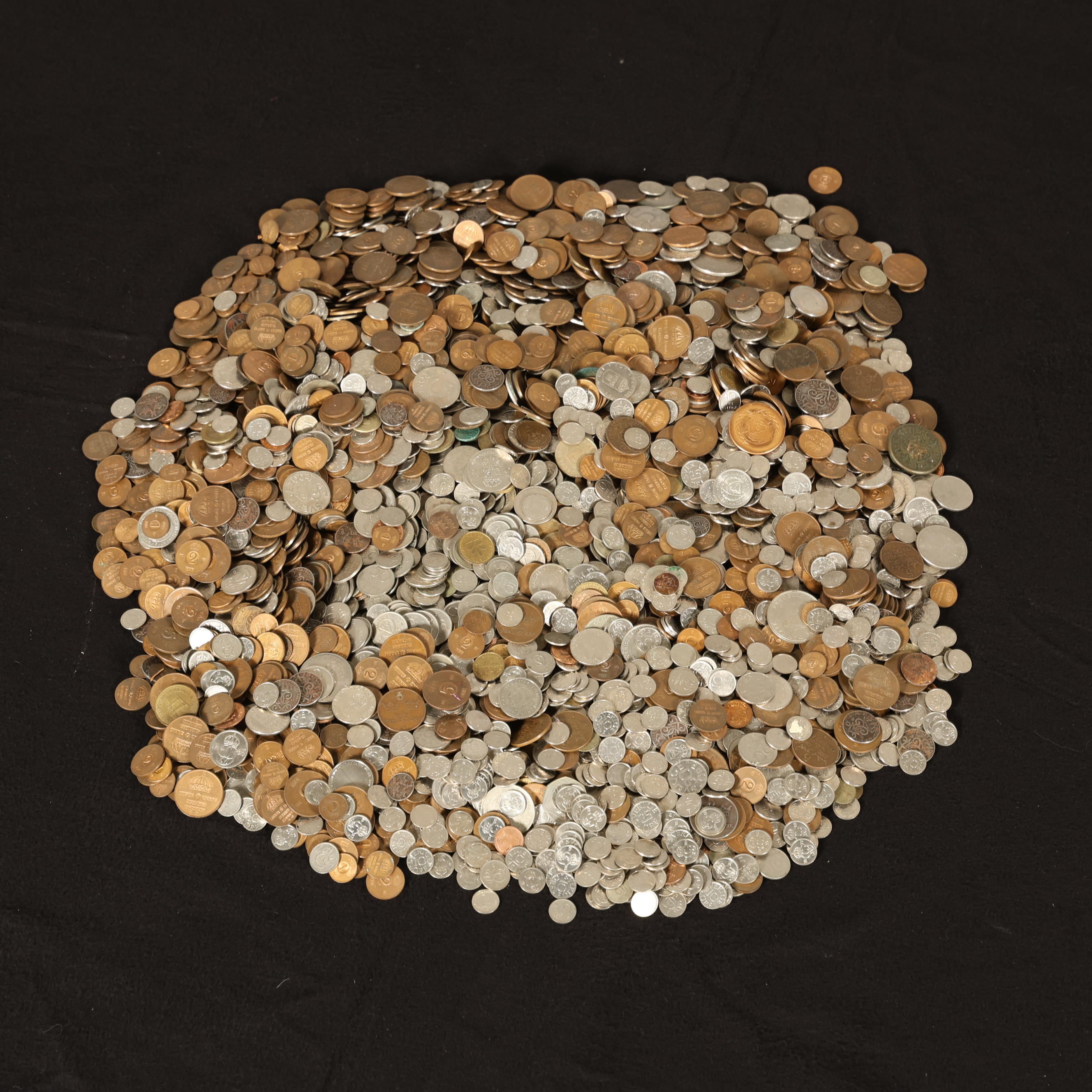 PARTI MYNT, mestadels Sverige. Vikt ca 16 kilo.