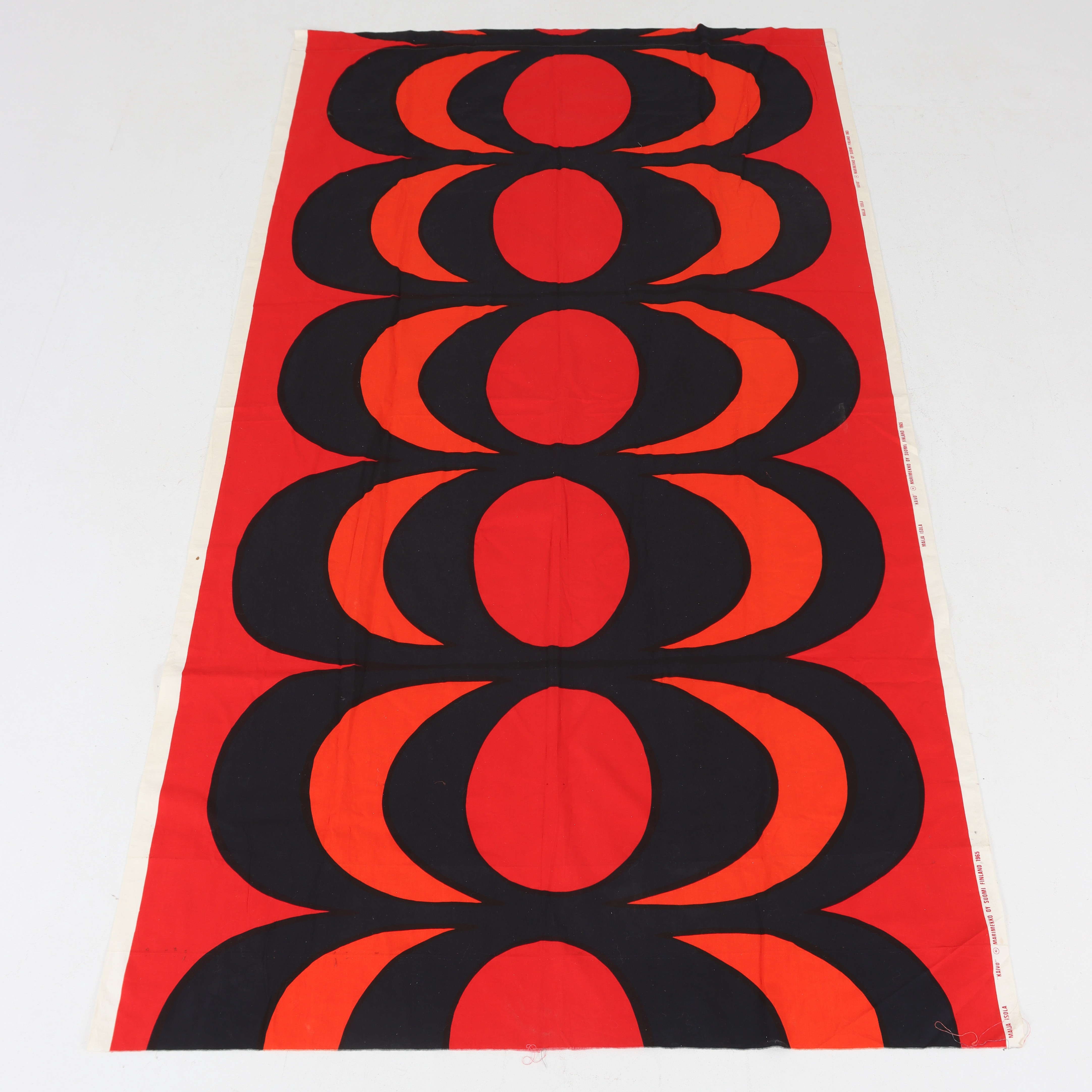 MAIJA ISOLA. Textil, "Kaivo", Marimekko, Finland.