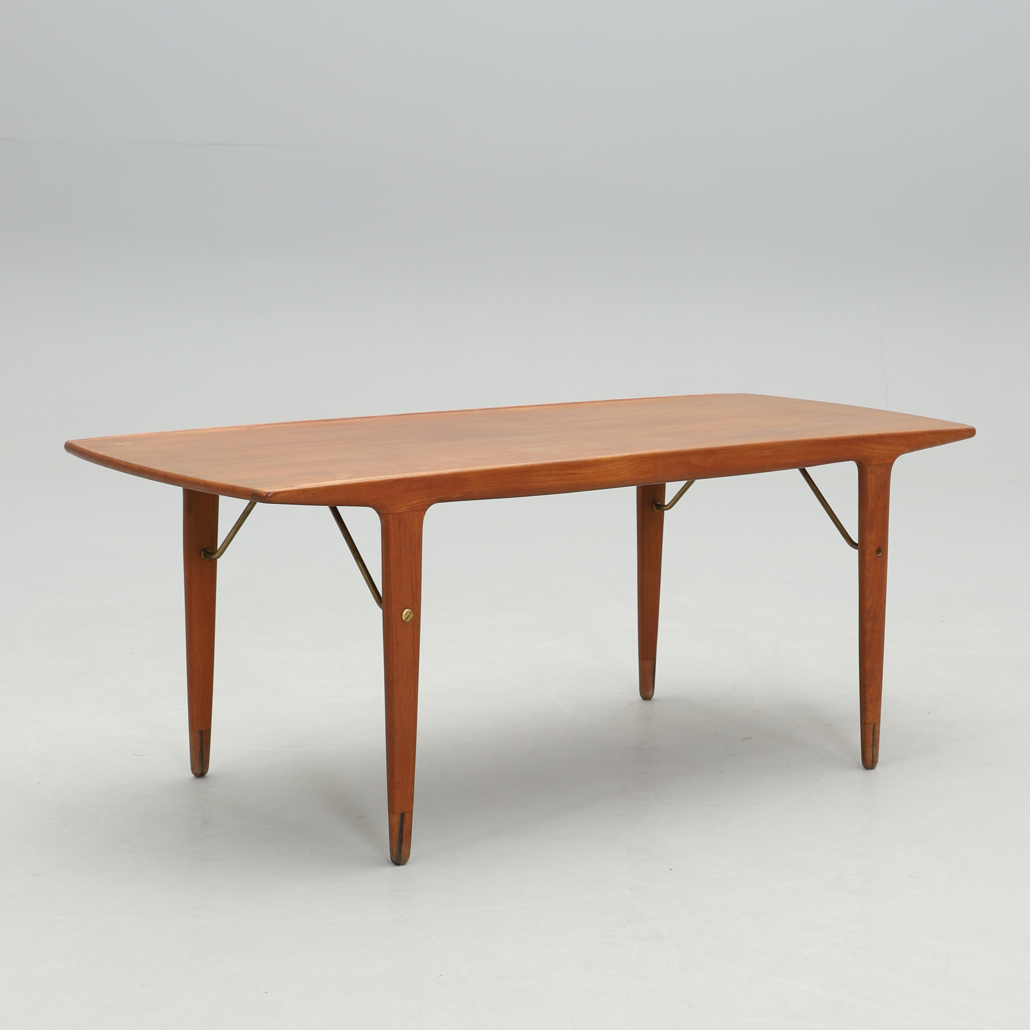 JOHANNES ANDERSEN. Soffbord, Silkeborg, Danmark, 1950/60-tal.