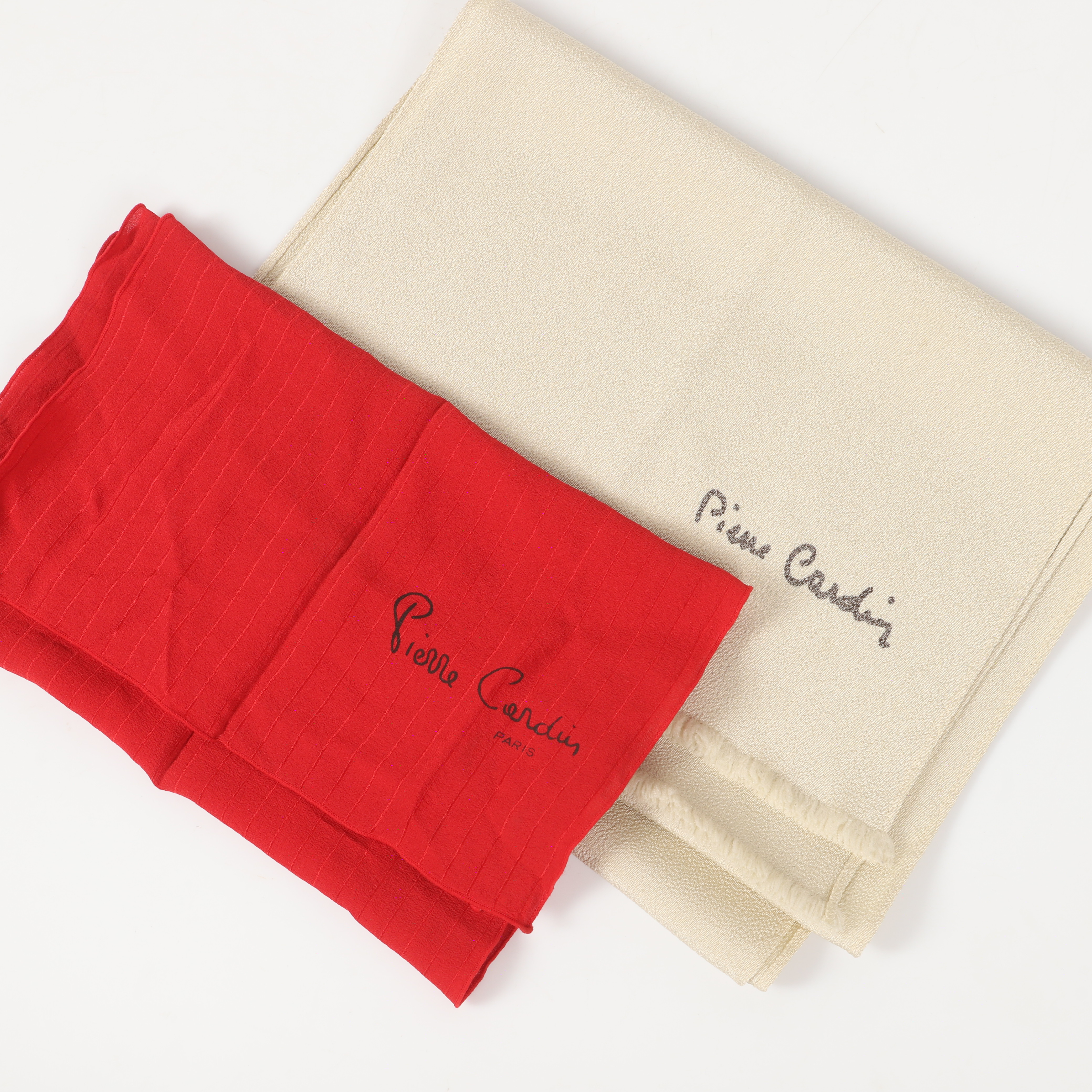 PIERRE CARDIN. Scarves, 2 stycken, Paris.