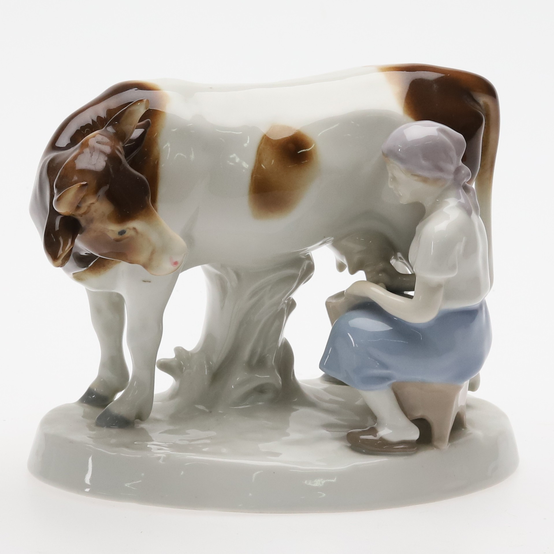 FIGURIN. porslin, "Kvinna med ko", Gräfenthal Tyskland.