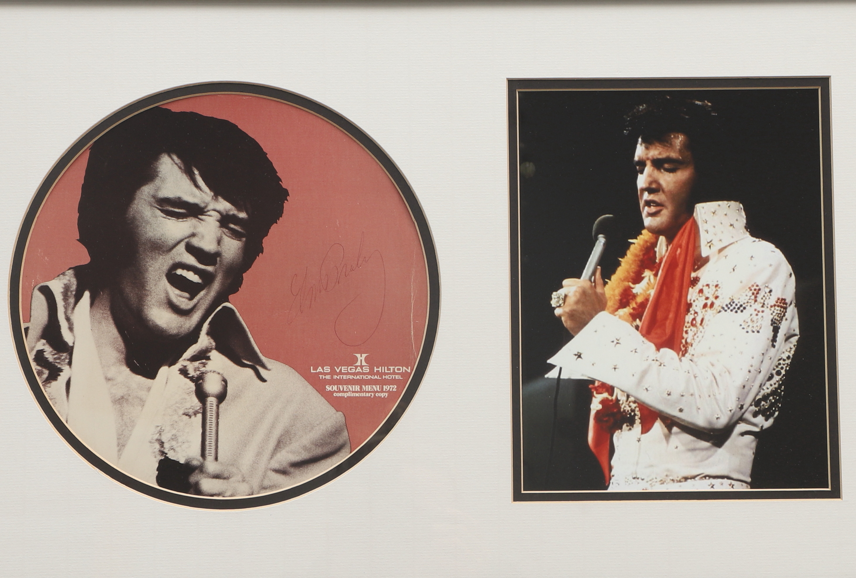 ELVIS PRESLEY. Autograf, bildskiva och fotografi, inramad.
