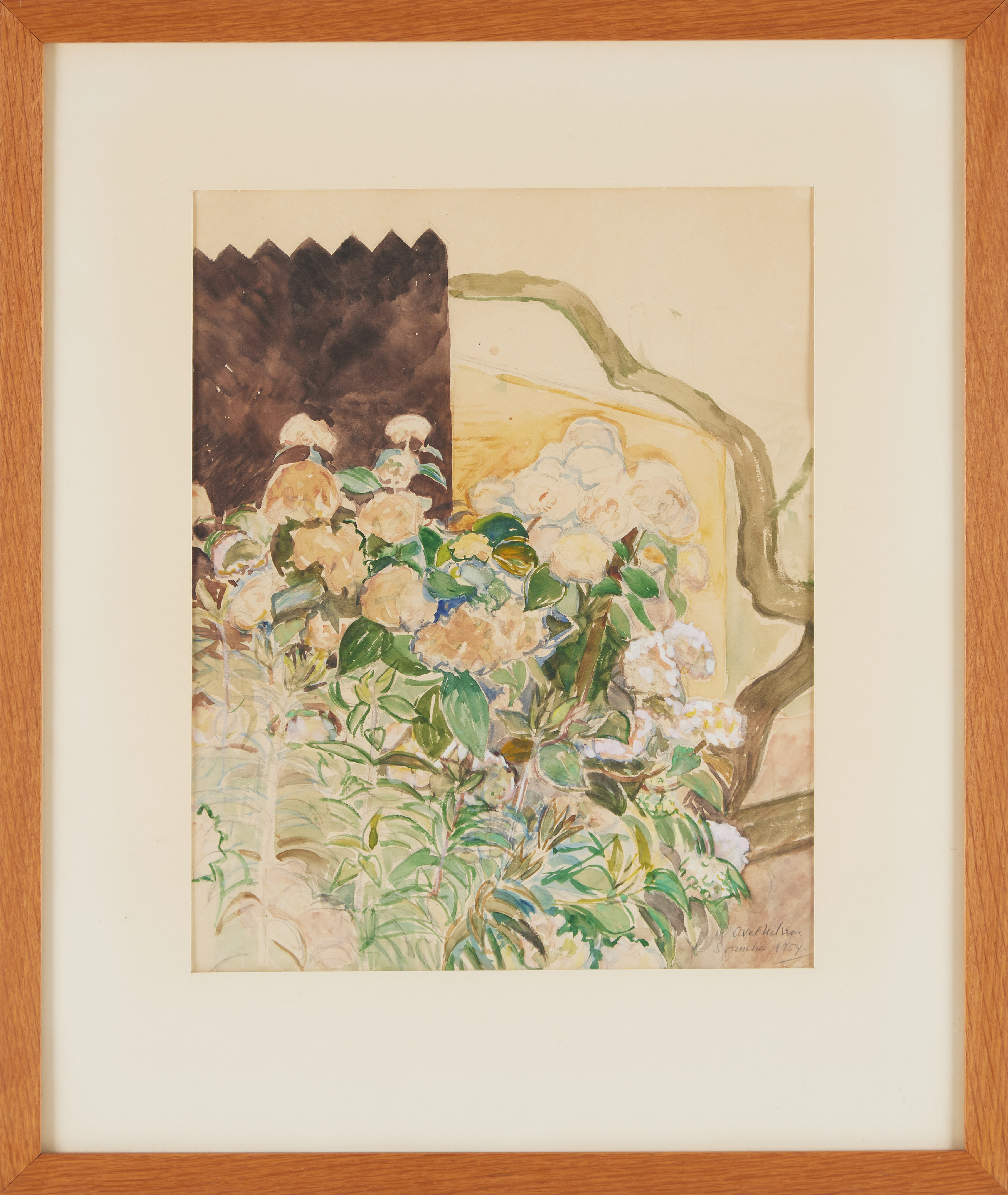 AXEL NILSSON (1889-1980). "Hortensior mot svart plank", akvarell.