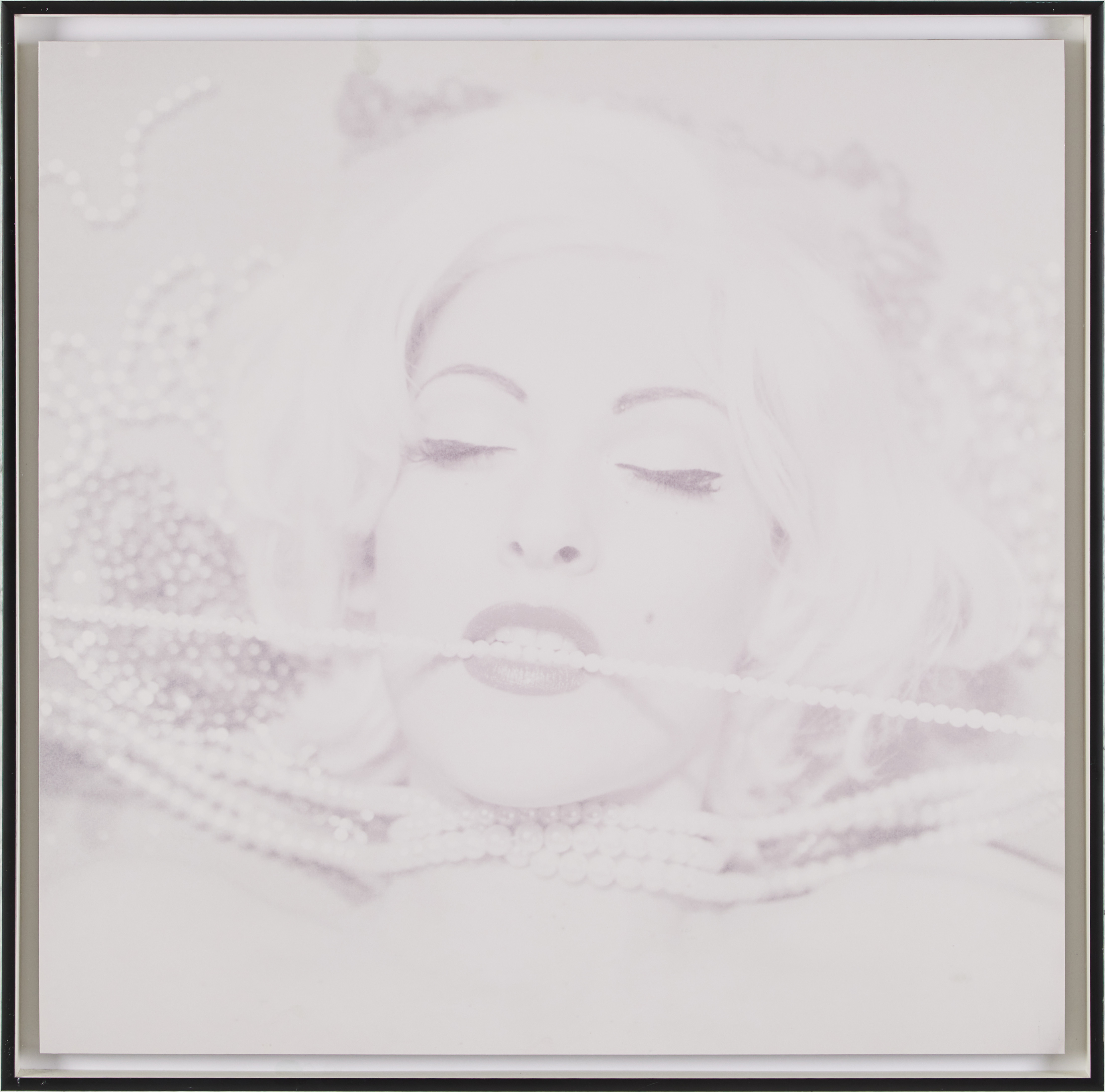 THOMAS DELLACROIX DELLERT & AGNIESZKA DELLFINA. White and black pearl, fotografier, 2 st, samtida.