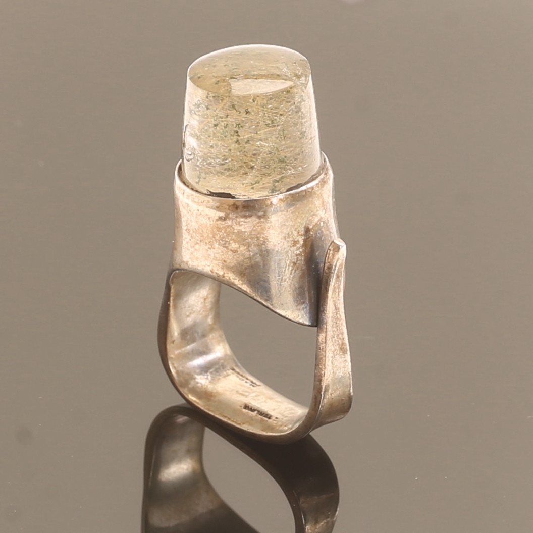 VIVIANNA TORUN BÜLOW-HÜBE. Ring, sterlingsilver med rutilkvarts, egen verkstad, Frankrike.
