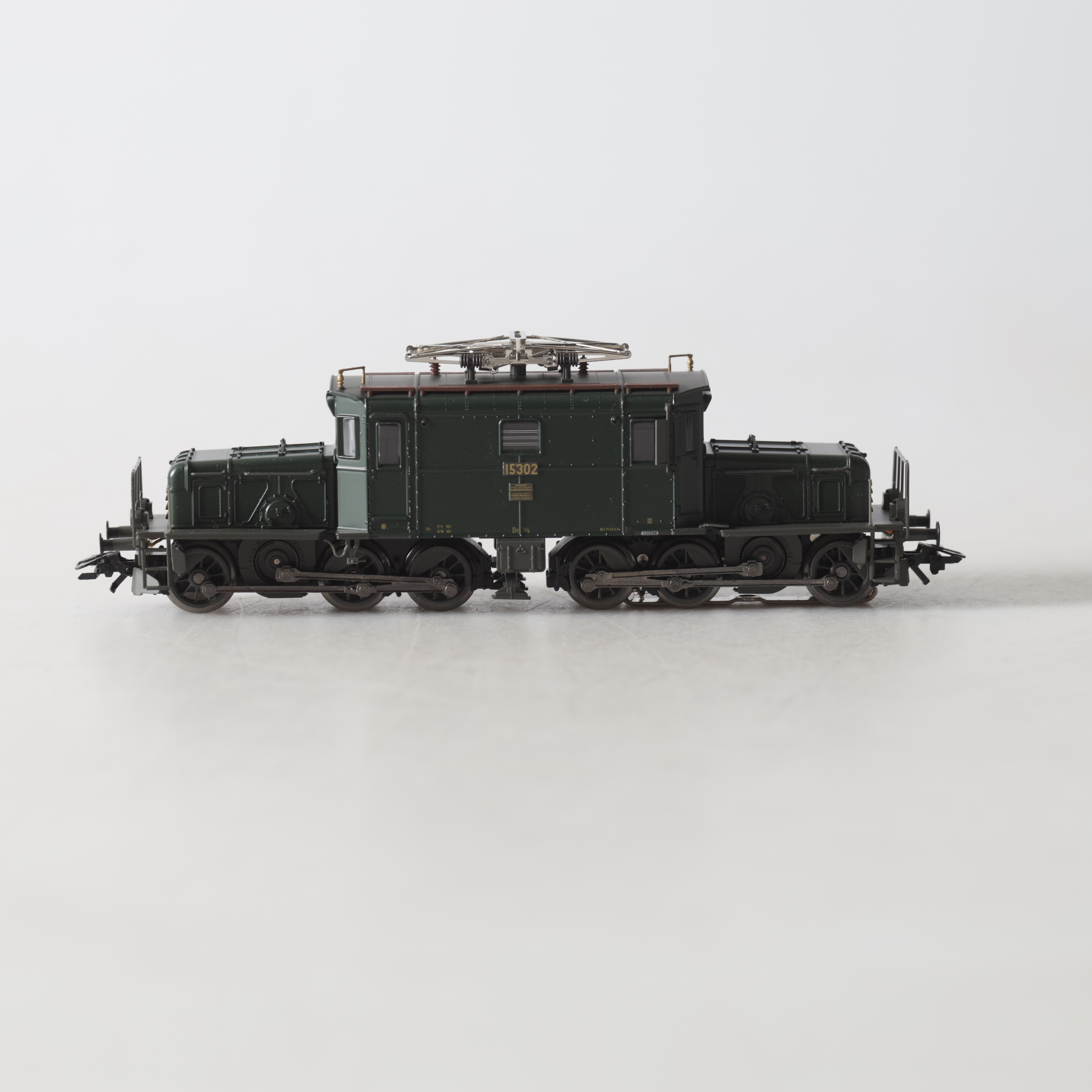 ELLOK, 37522, H0 "Seetal Chrocodile", De 6/6, 15303, Märklin.