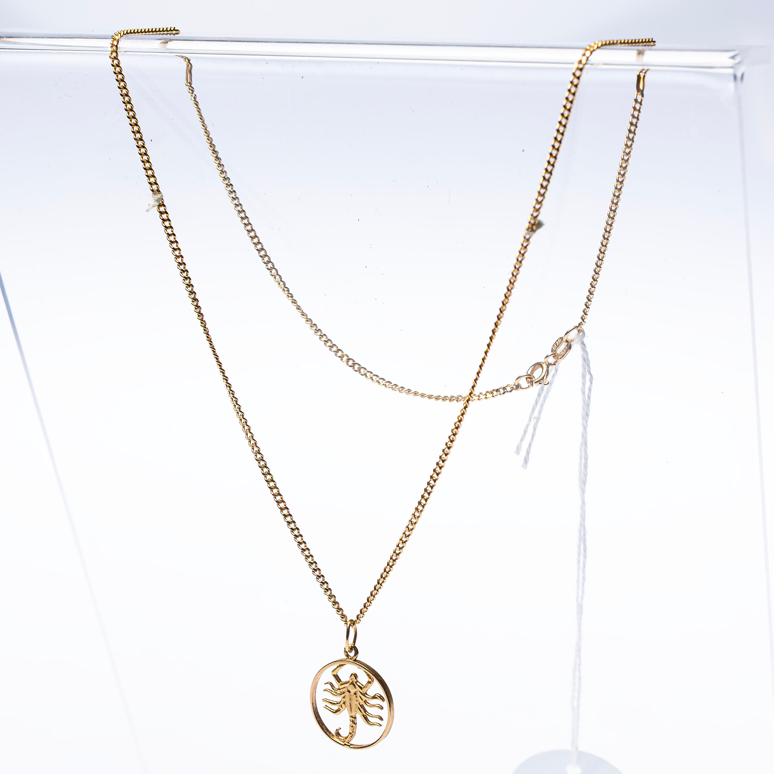 COLLIER, med hänge, 18 k guld, ca 6.5 g.