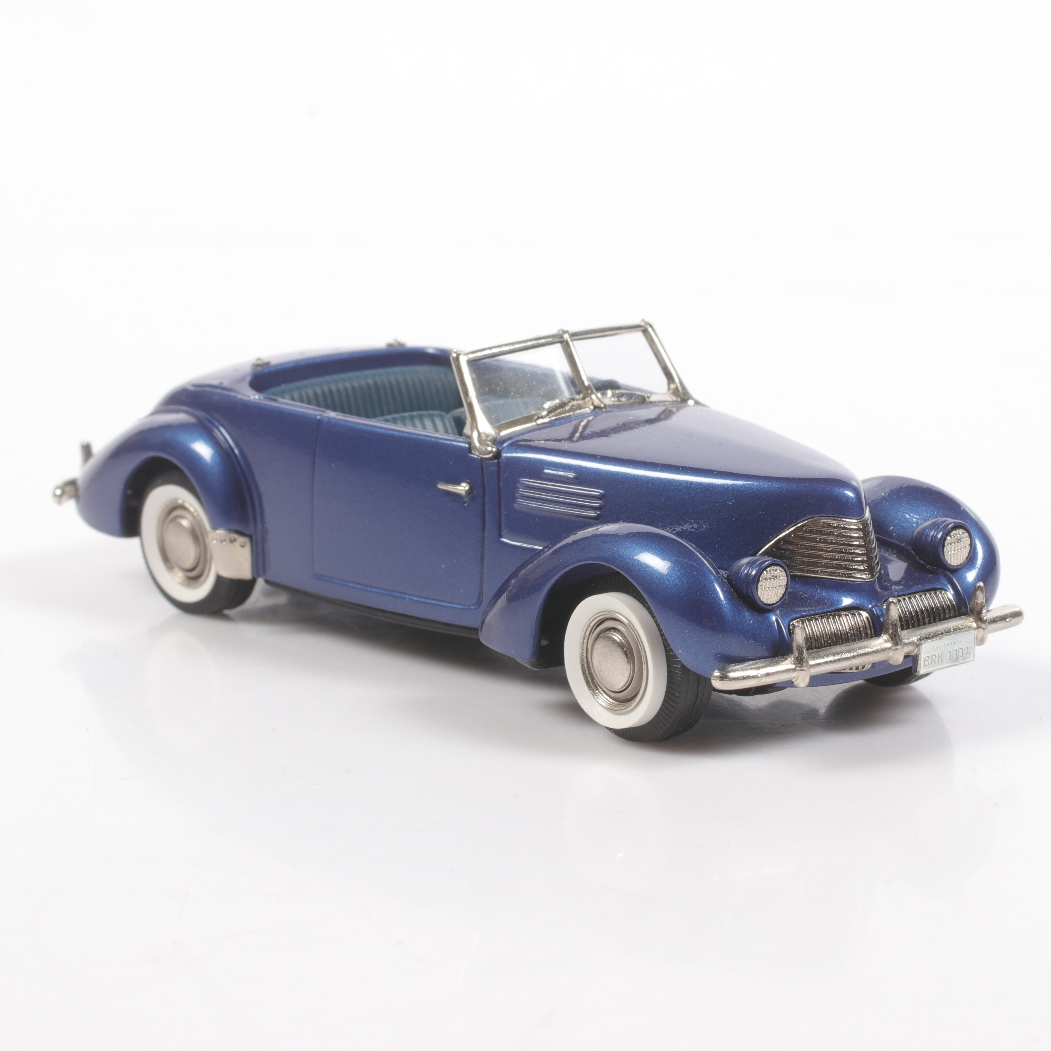 MODELLBIL, metall/resin, Graham Hollywood Convertible, 1940, Brooklin Models, skala 1:43.