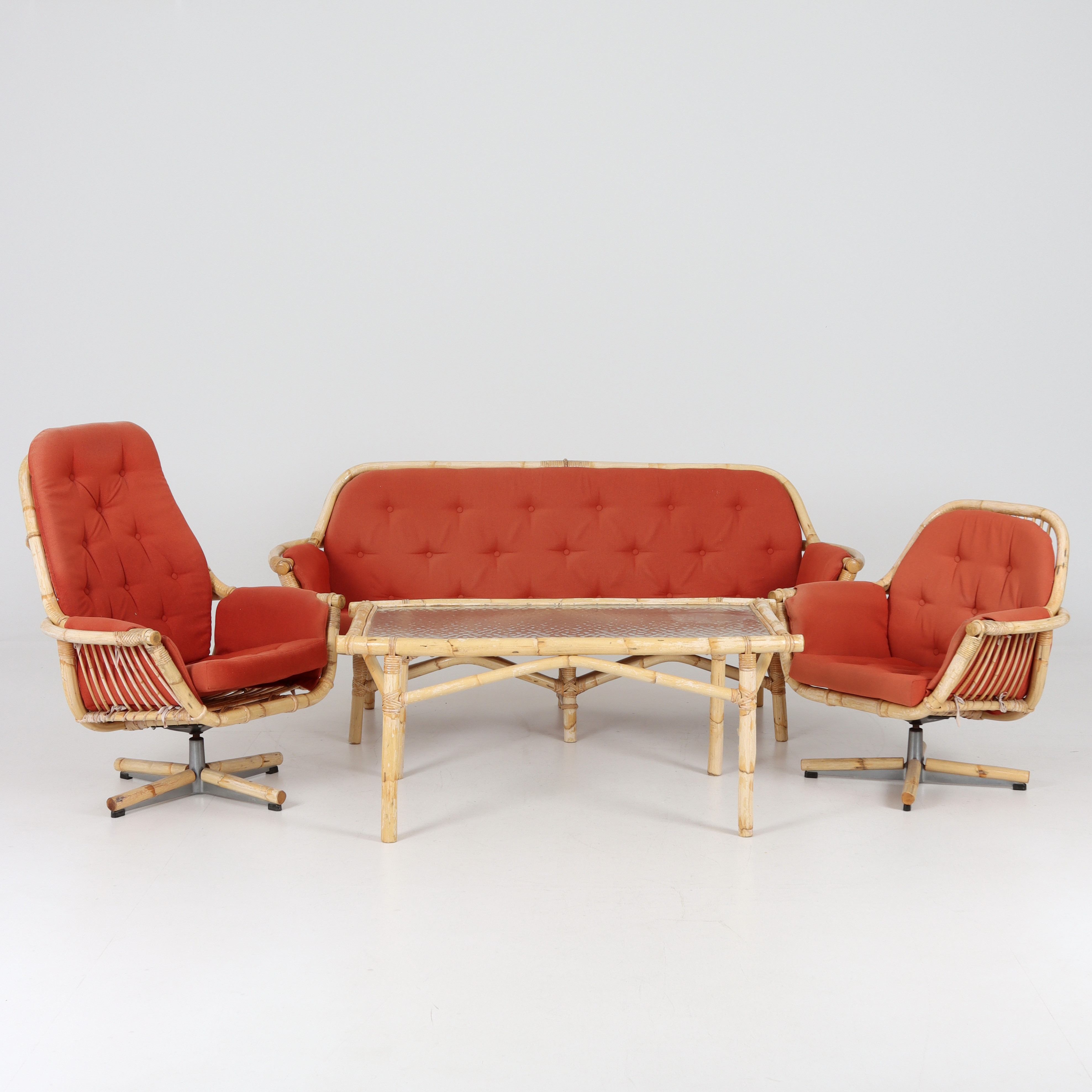 TRÄDGÅRDSGRUPP, 4 delar, bambu och rotting, 1900-tal.