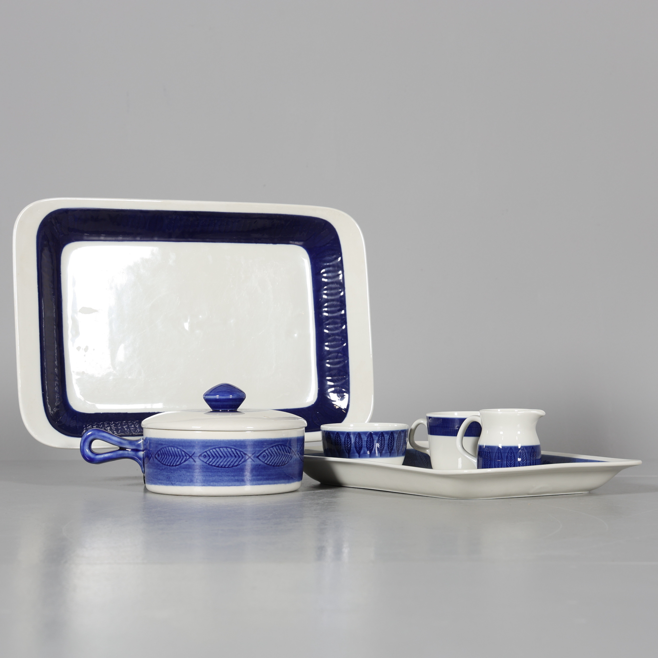 HERTHA BENGTSON. SERVISDELAR, 6 stycken, porslin, "Koka Blå", Rörstrand.