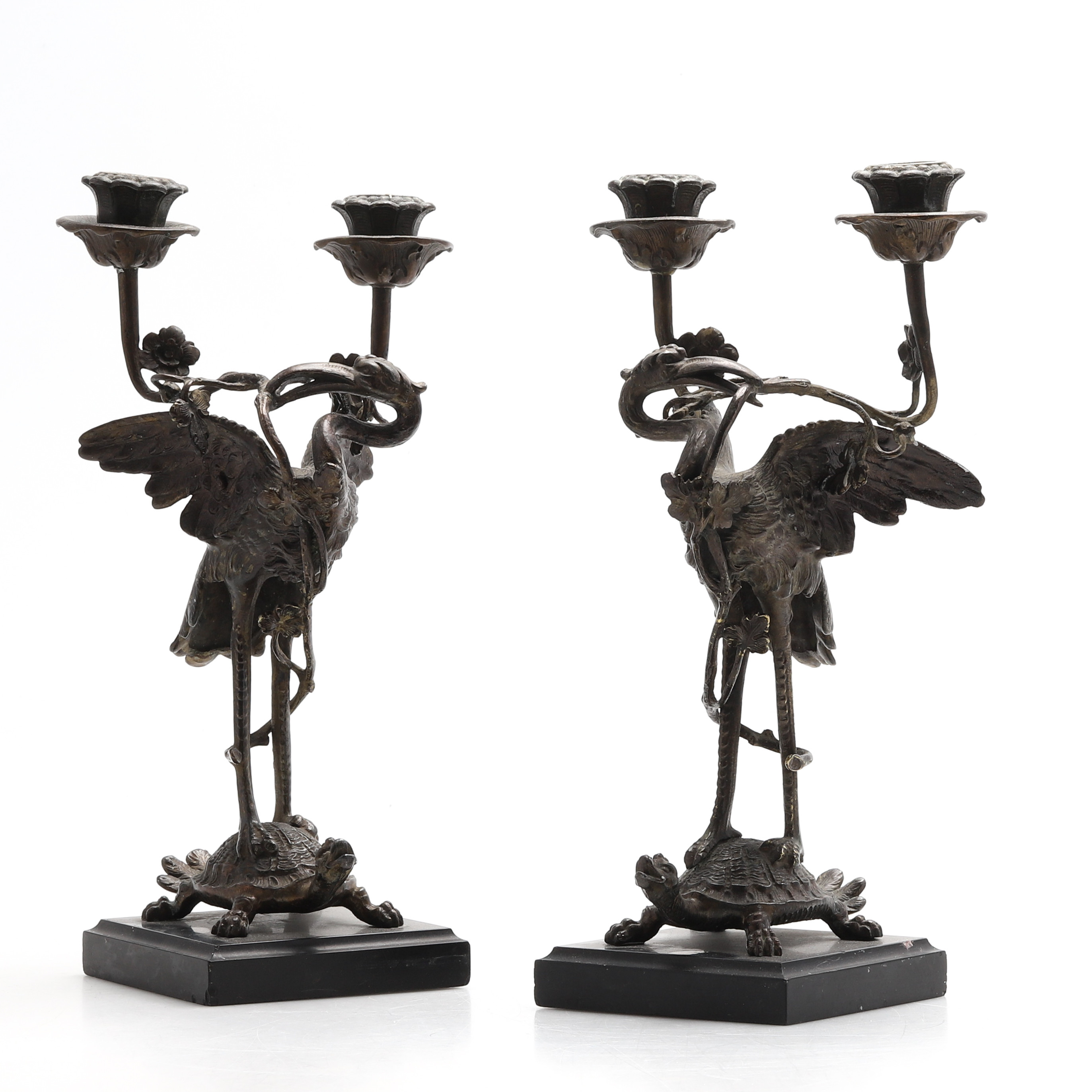 LJUSSTAKAR, ett par, patinerad metall, 1900-tal.