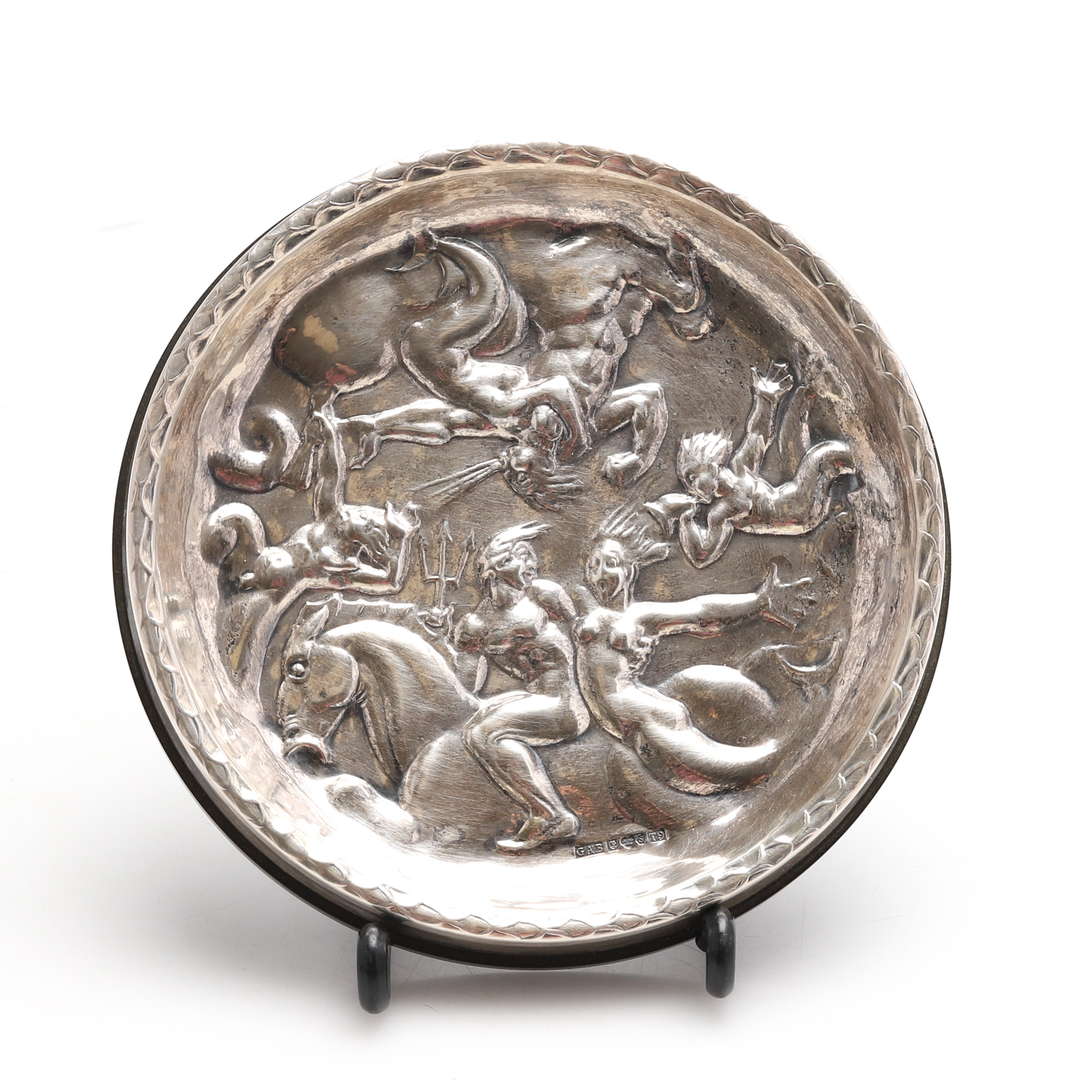 CARL HULTSTRÖM. Coaster, "Vindarnas lek" , silver och bakelit, GAB Stockholm, 1969.