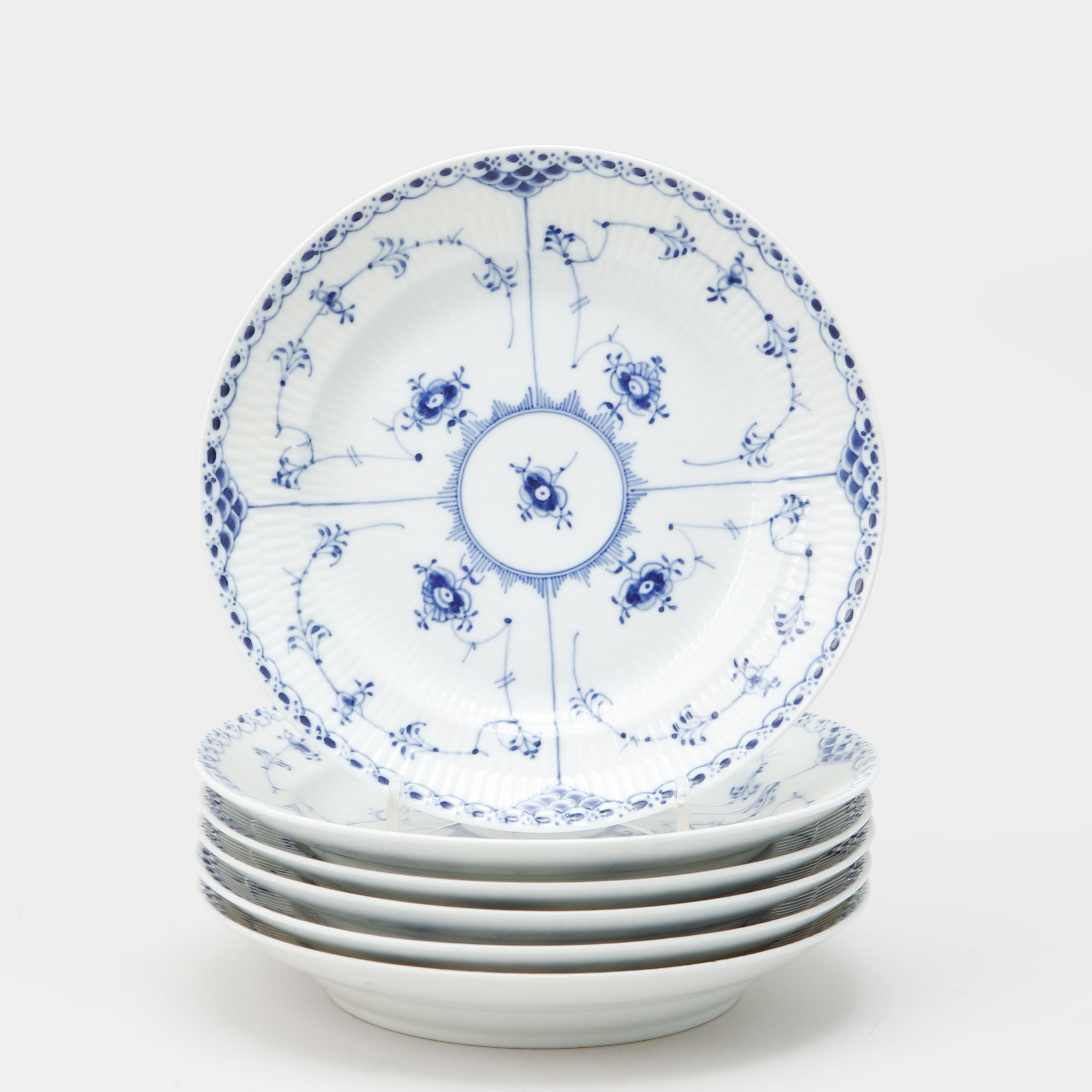 TALLRIKAR, 5 stycken, porslin, "Musselmalet", Royal Copenhagen.