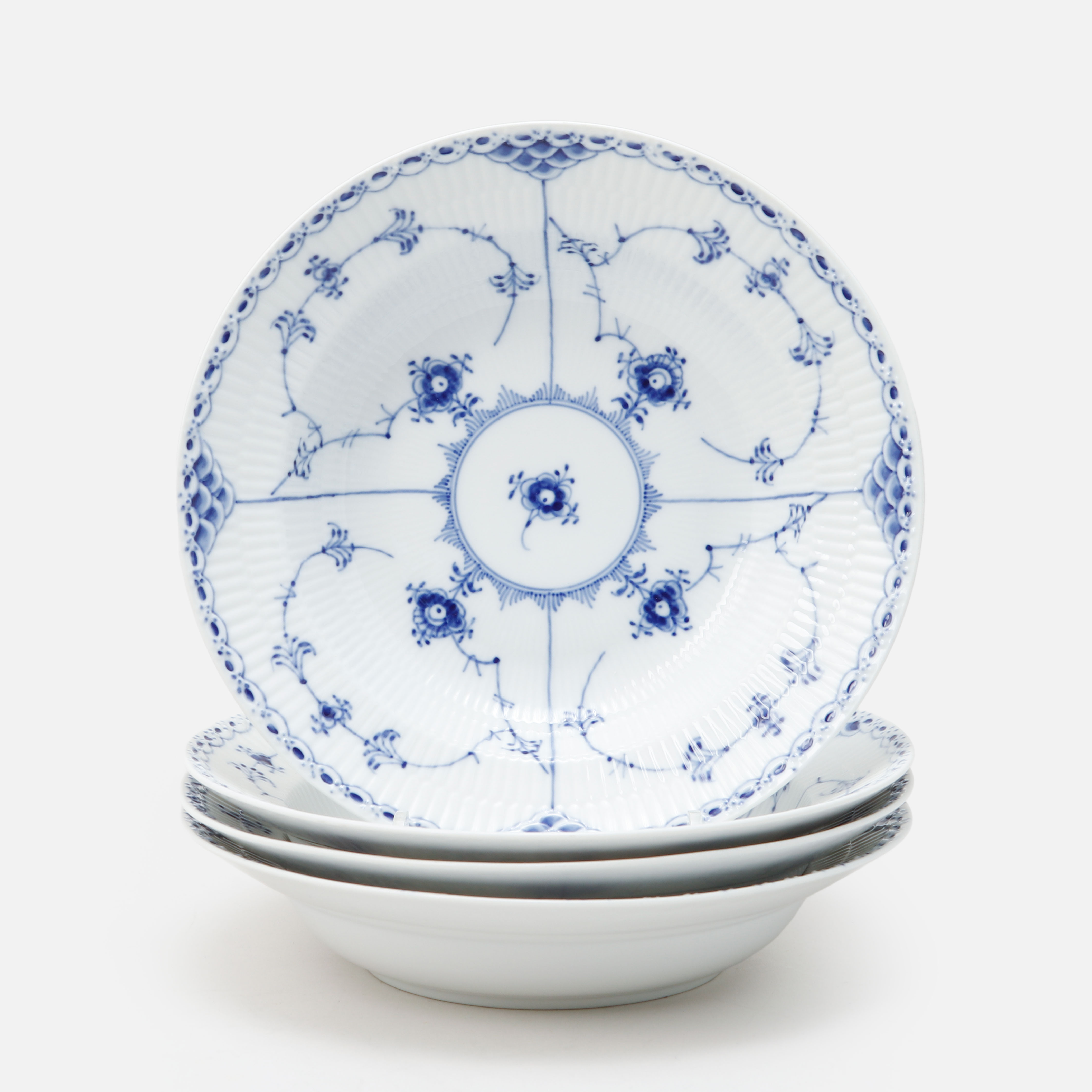 DJUPA TALLRIKAR, 4 stycken, porslin, "Musselmalet", Royal Copenhagen.