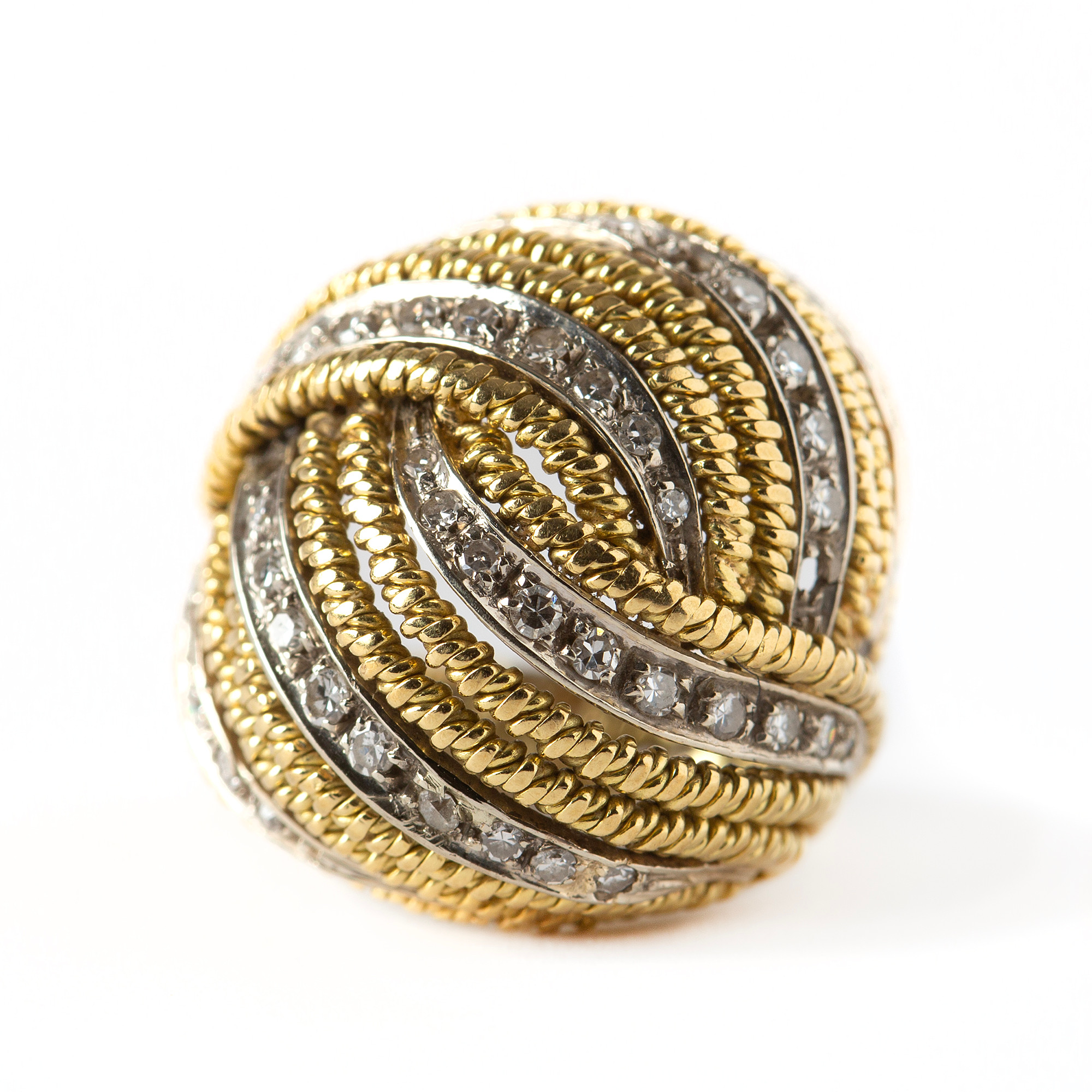 RING, 18K guld och vitguld med åttkantslipade diamanter, Italien, importstämplad.