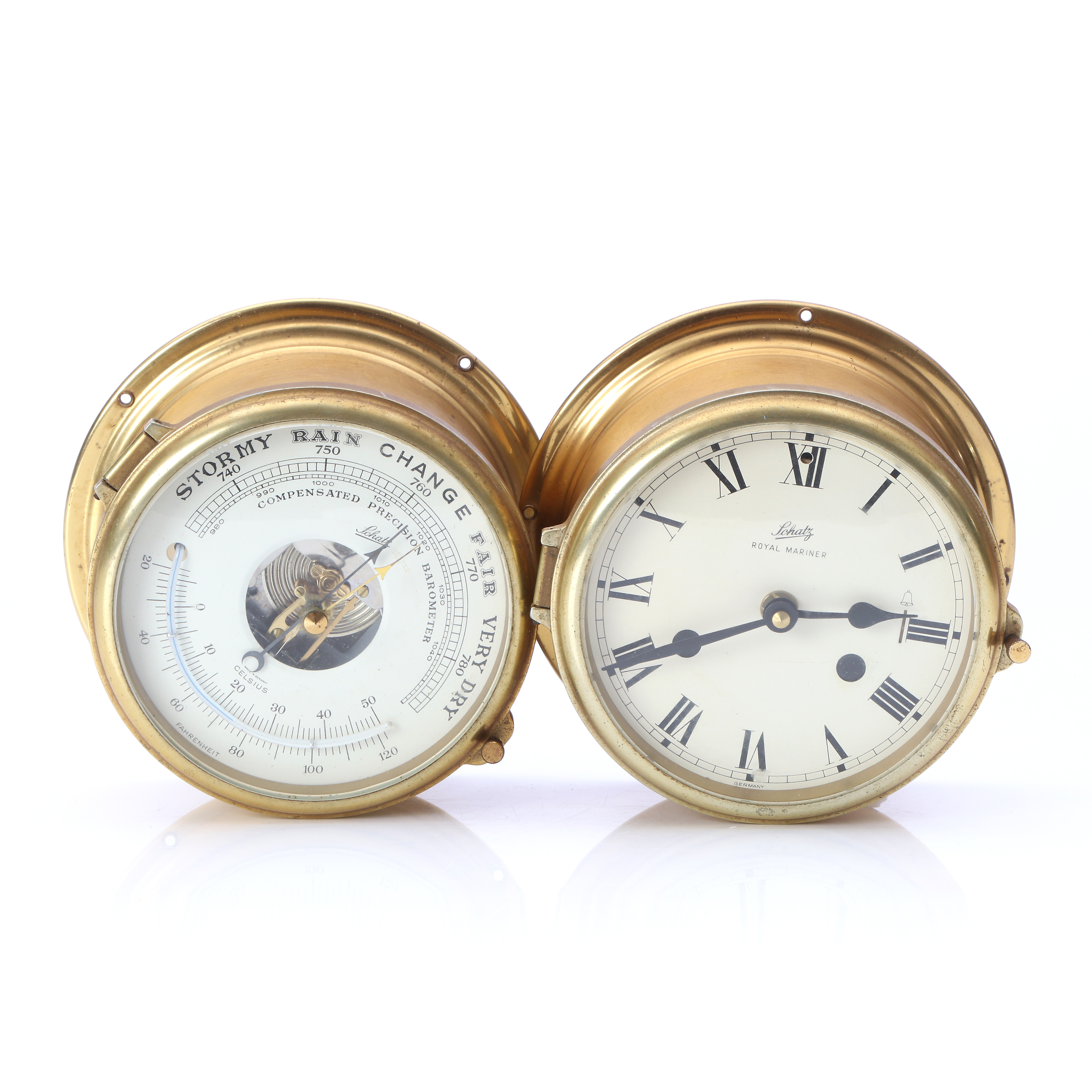 SCHATZ, KLOCKA OCH VÄDERSTATION. Mässing. 1900-tal.