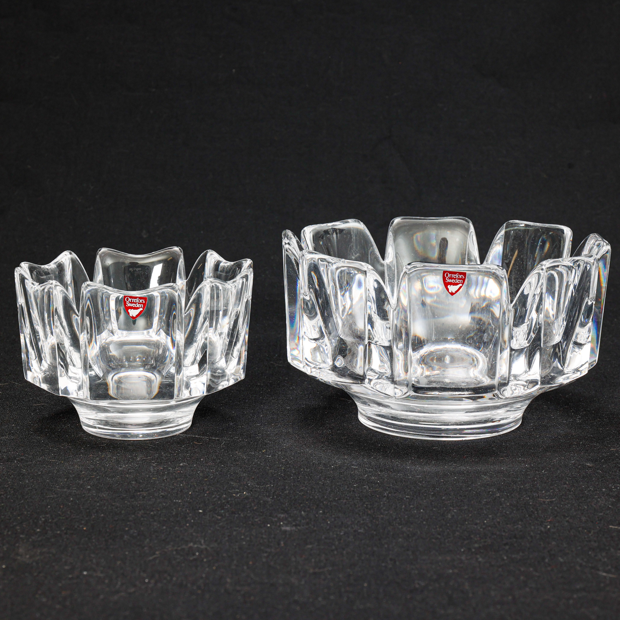 LARS HELLSTEN. SKÅLAR, 2 stycken, glas, " Corona ", Orrefors.