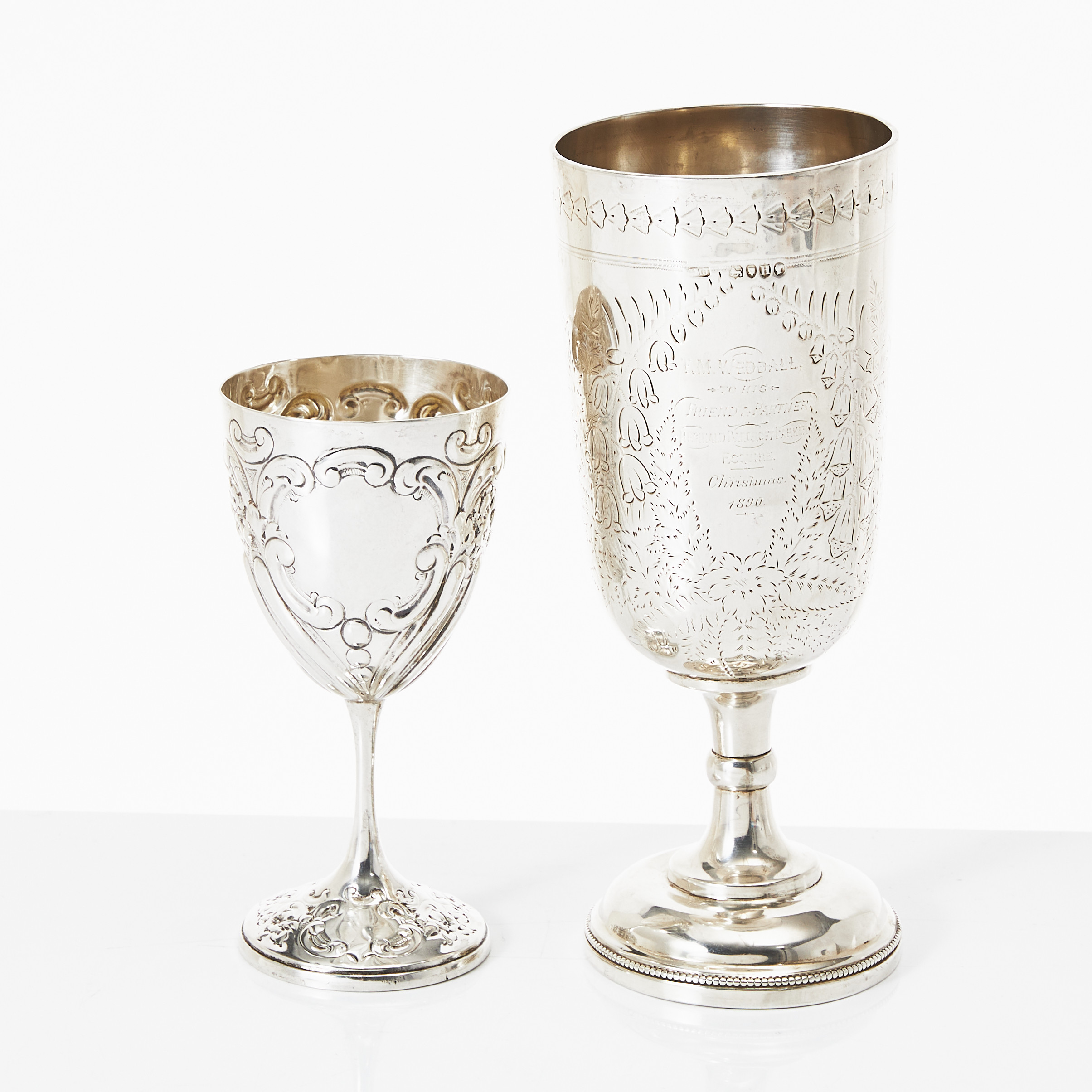 BÄGARE på fot, VINGLAS, sterlingsilver, George Maudsley Jackson, London 1883/84 resp. Joseph Rodgers, Sheffield 1896/97.