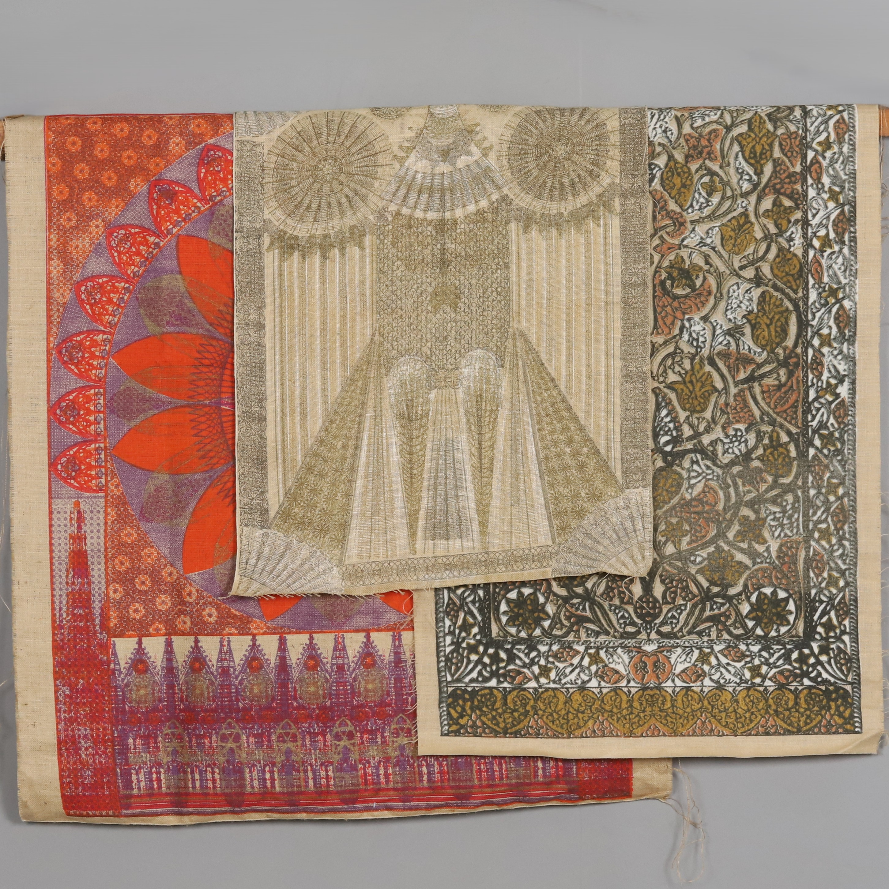 VÄGGBONADER, blommotiv och mönster, ca 1970-tal, 3 st.