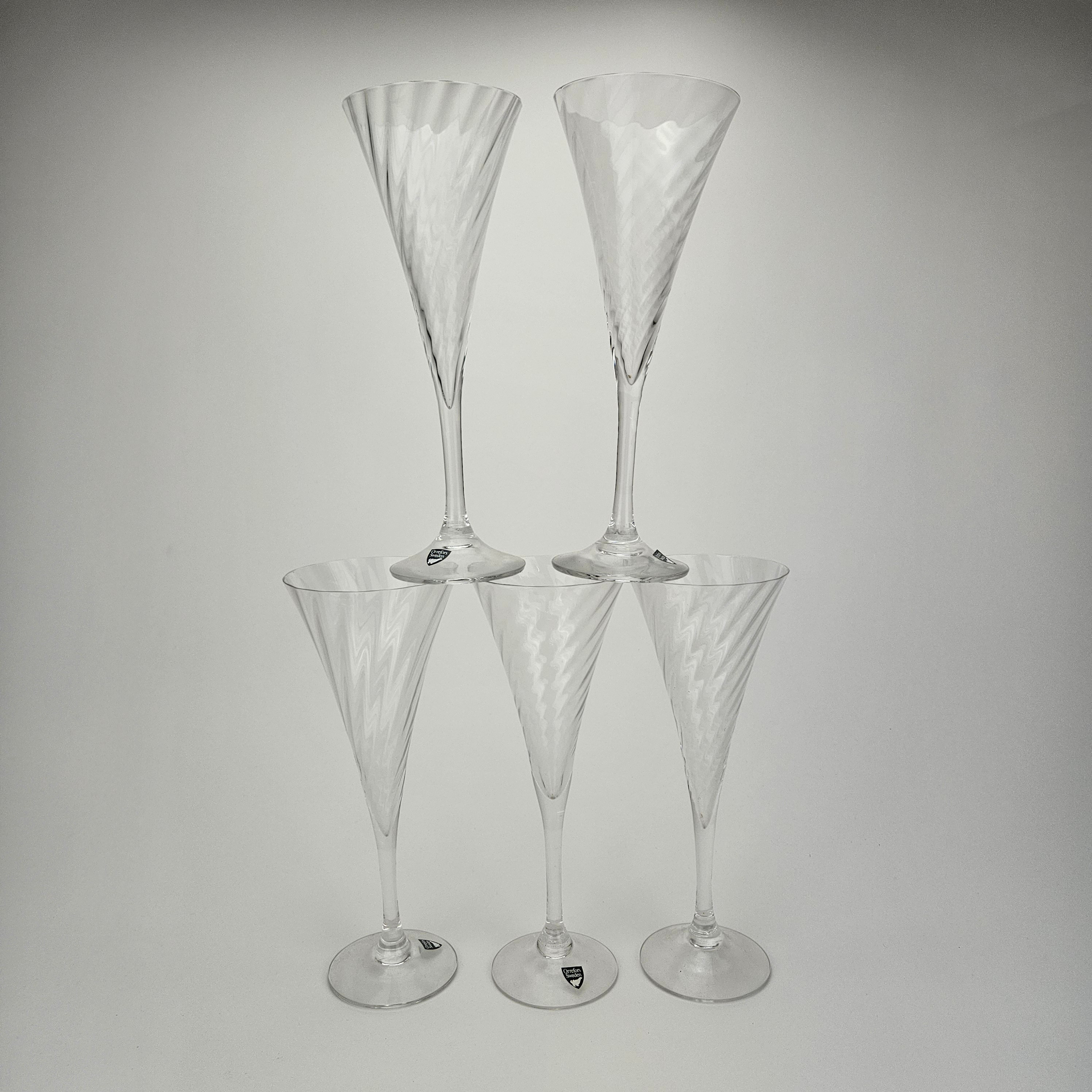 VINGLAS/CHAMPAGNEGLAS, 5 st, "Helena", Gunnar Cyrén, Orrefors.