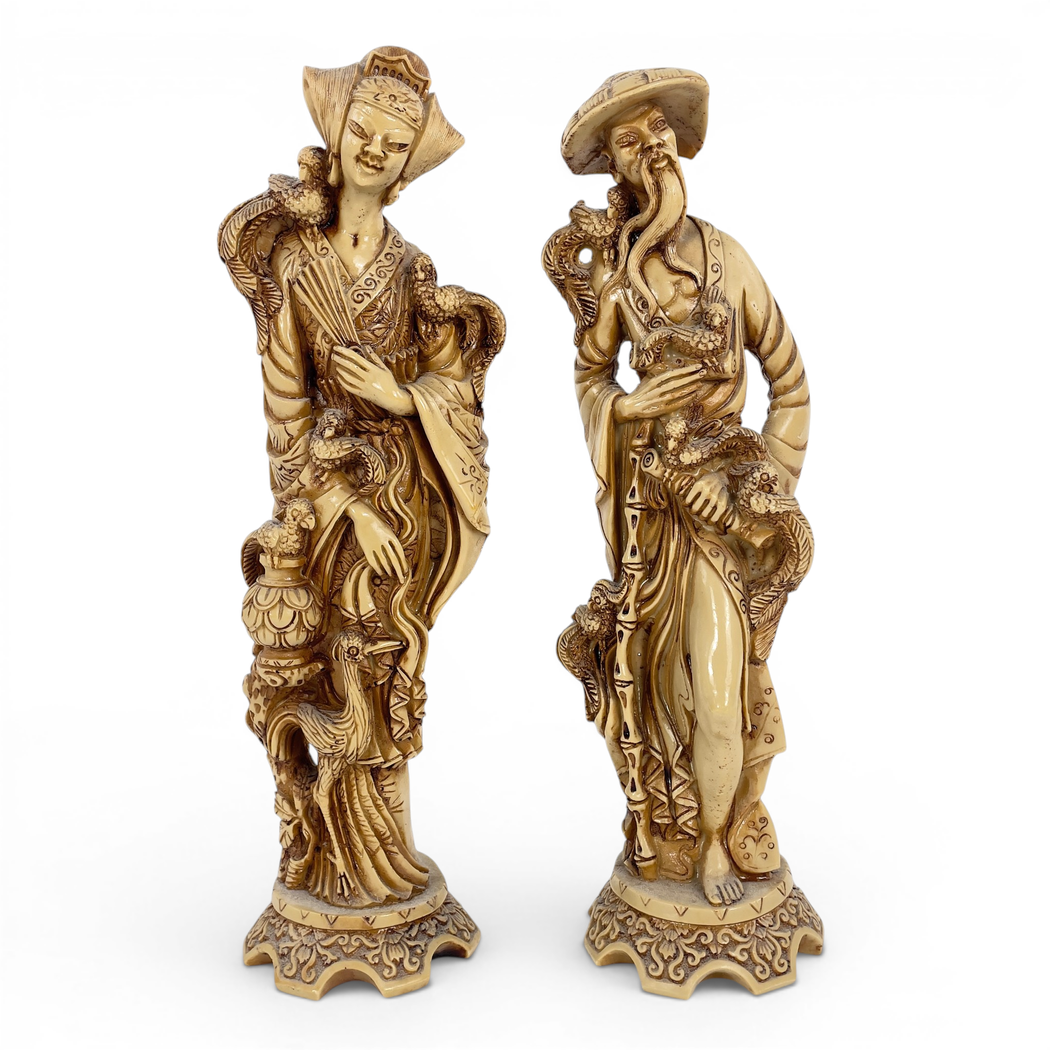 FIGURINER, 2 st. Konstmassa, orientaliska, 1900-tal.