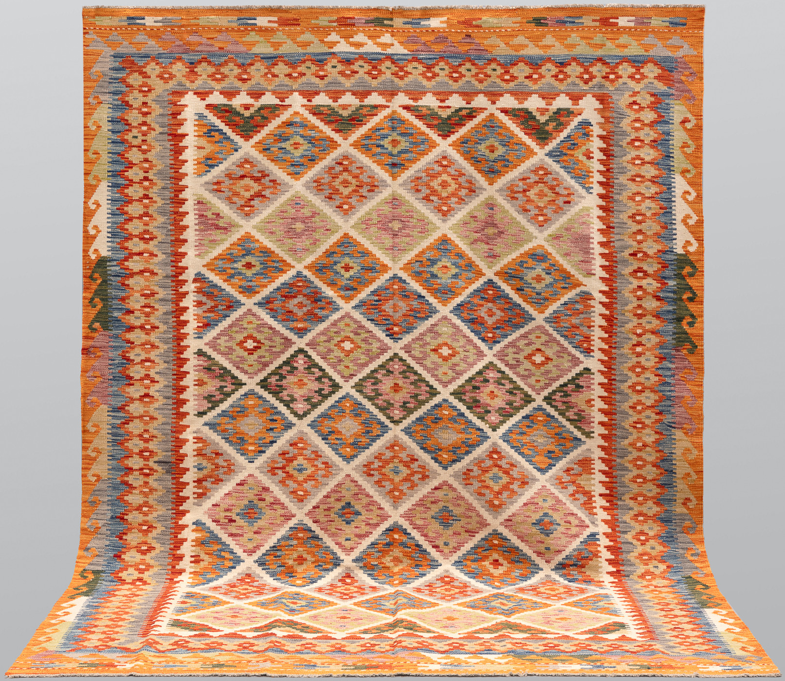 ORIENTMATTA. Kelim klassisk design, 297 x 204 cm.