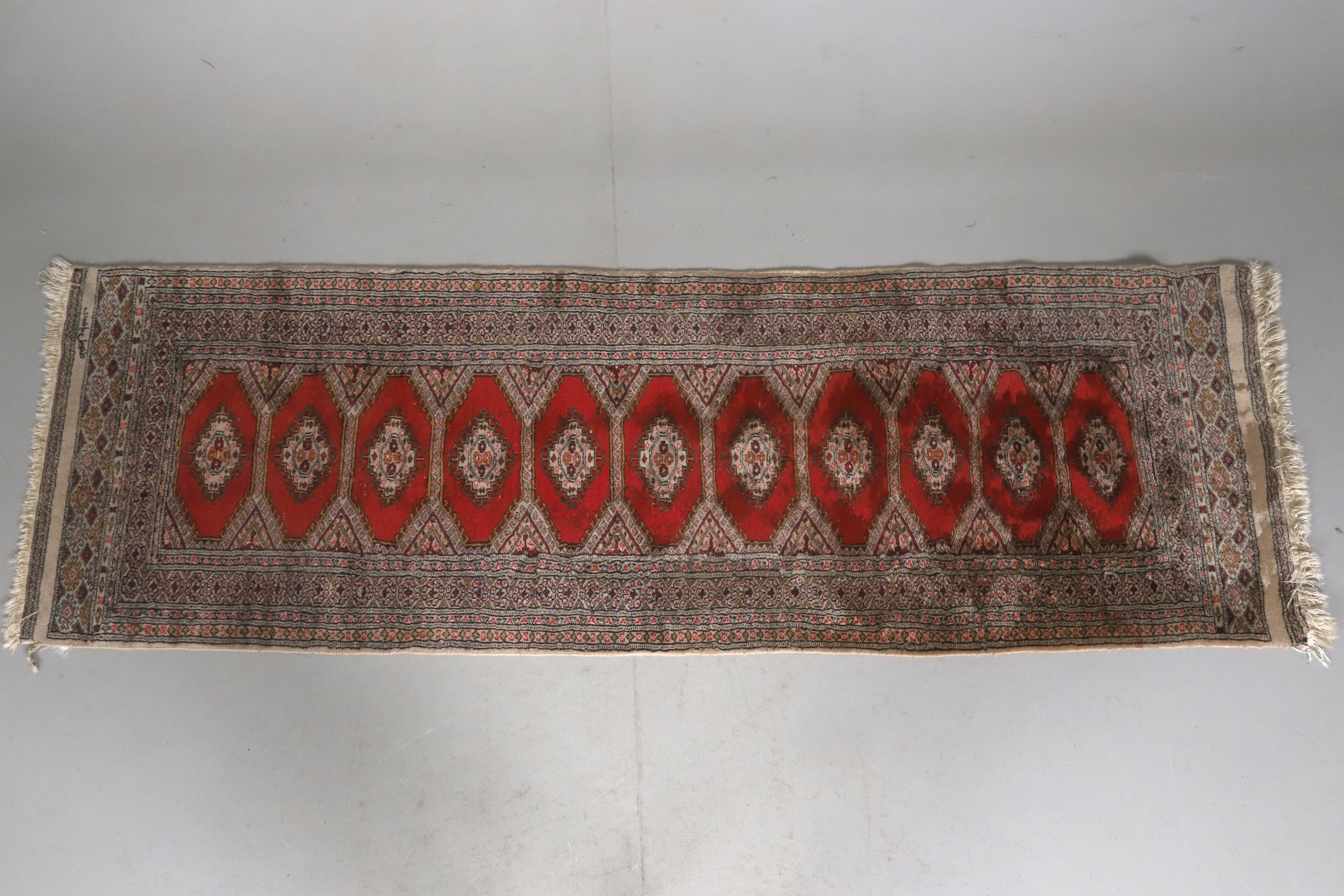 GALLERIMATTA, Bochara, Pakistan, ull, 247 x 80 cm.