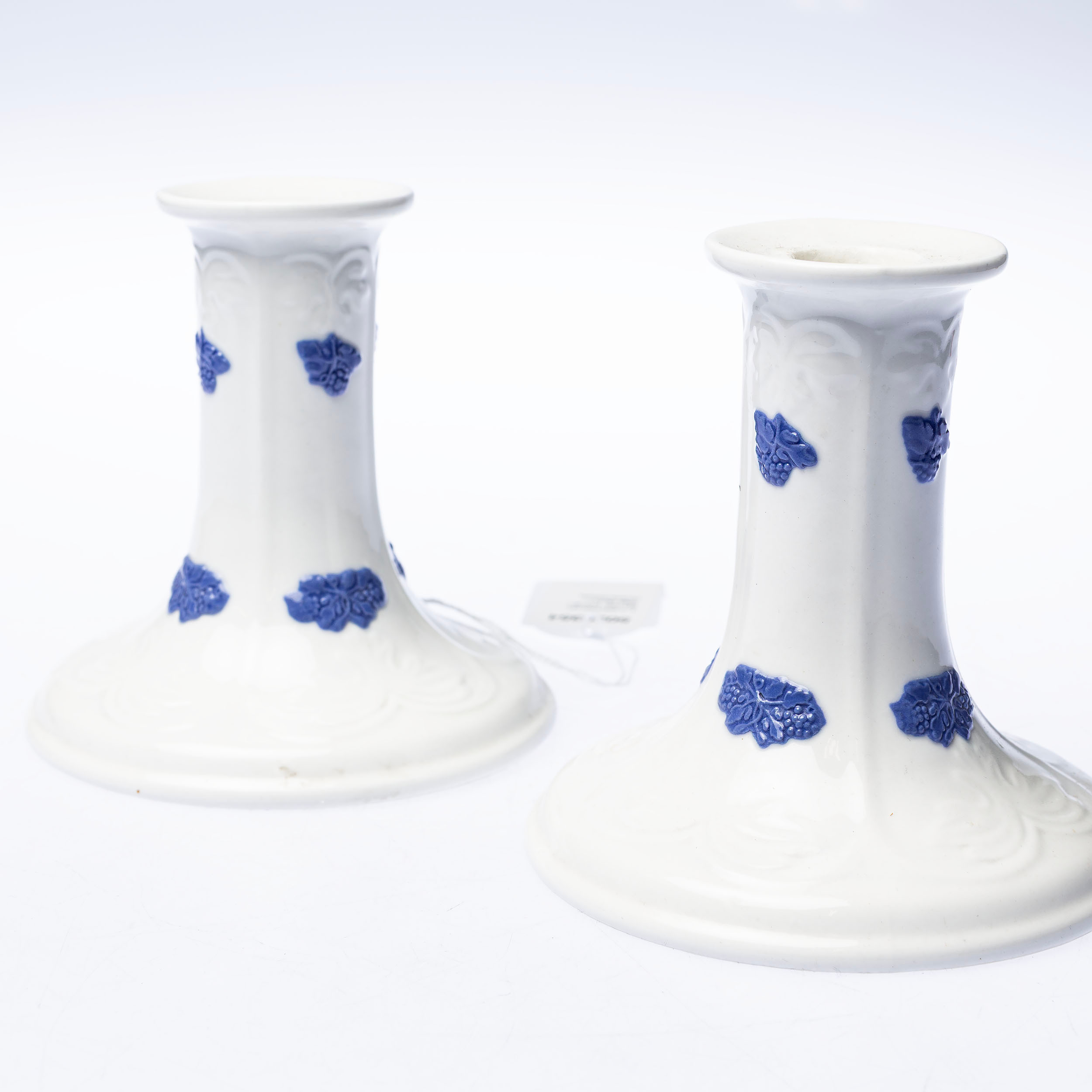 LJUSSTAKAR, ett par, porslin, "Blå Blom", Gustavsberg.