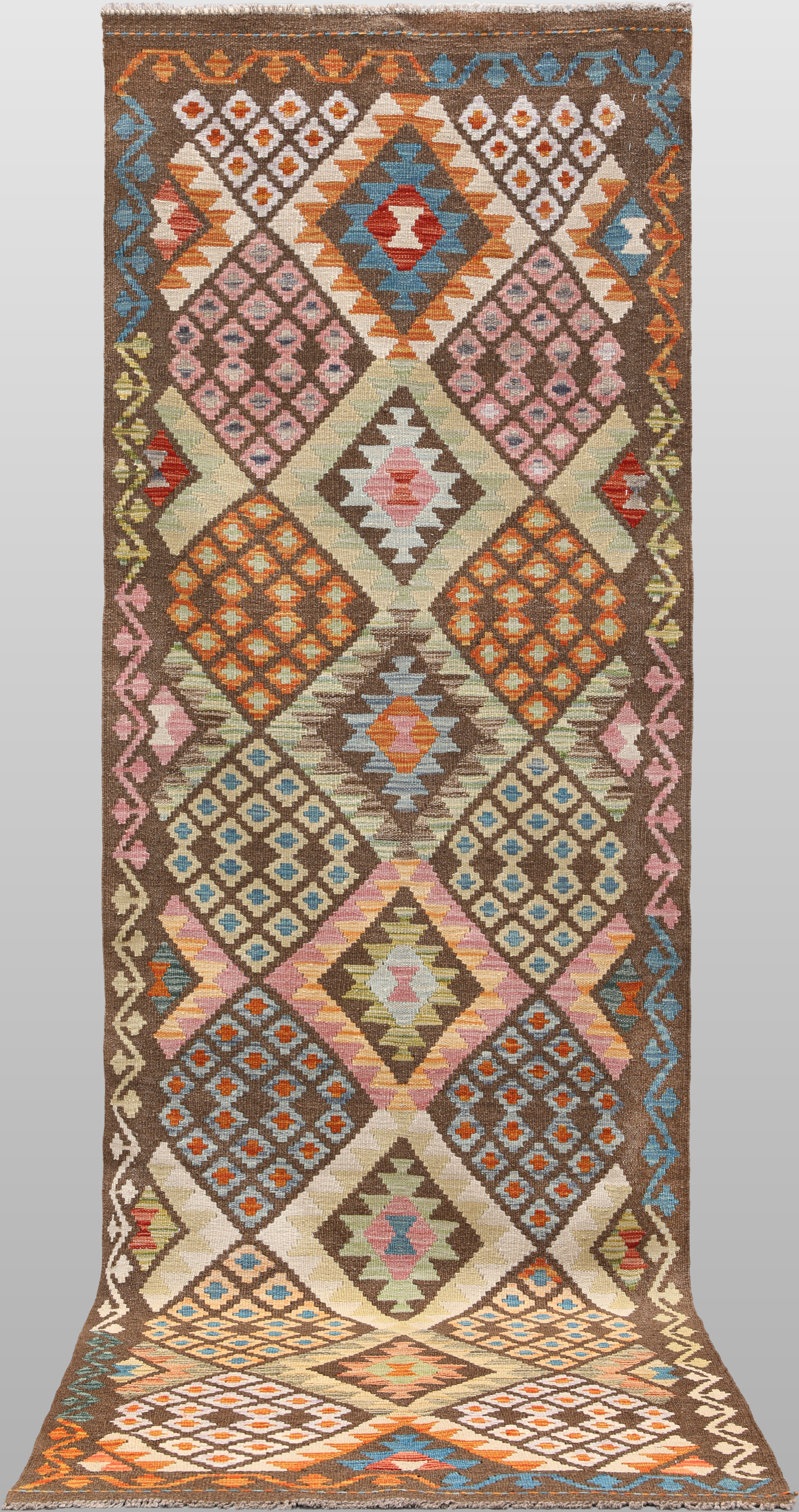 ORIENTMATTA. Kelim klassisk design, gallerimodell, 303 x 89 cm.