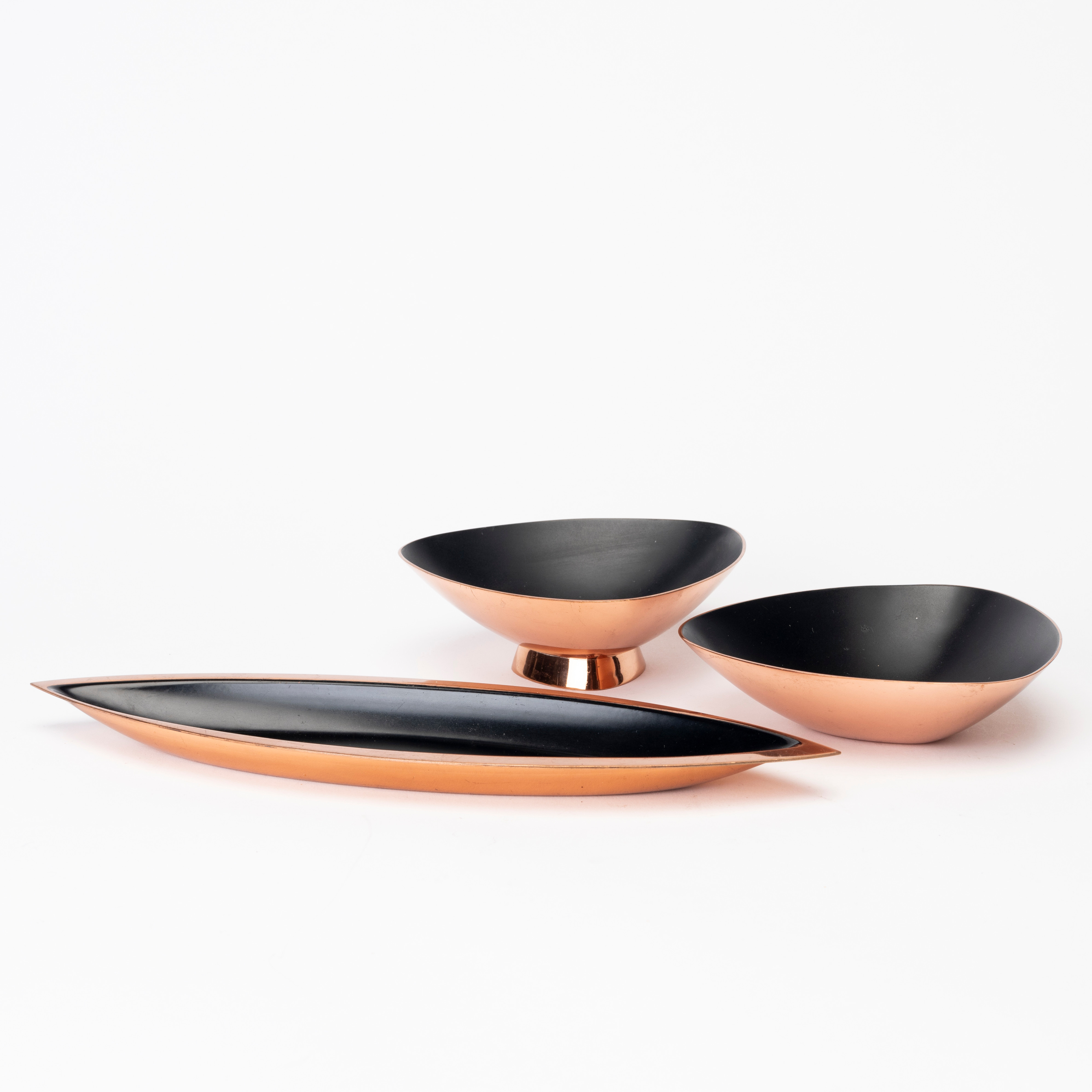 SKÅLAR, 2 ST, samt FAT, Ystad Metall, Ystad Klostermetall, 1960-tal.