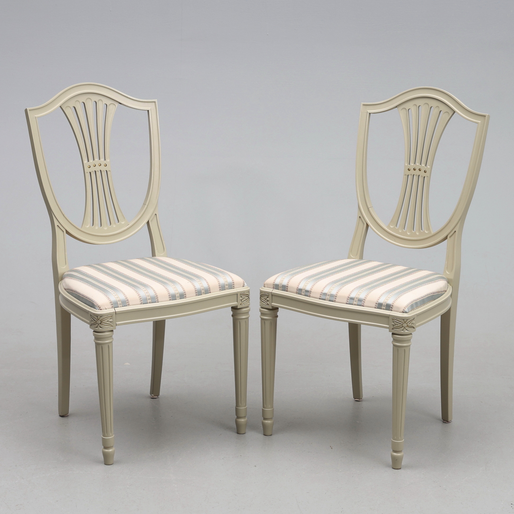 STOLAR. 1 par, gustaviansk stil, Vasa Vaggeryd, 1900-talets senare del.