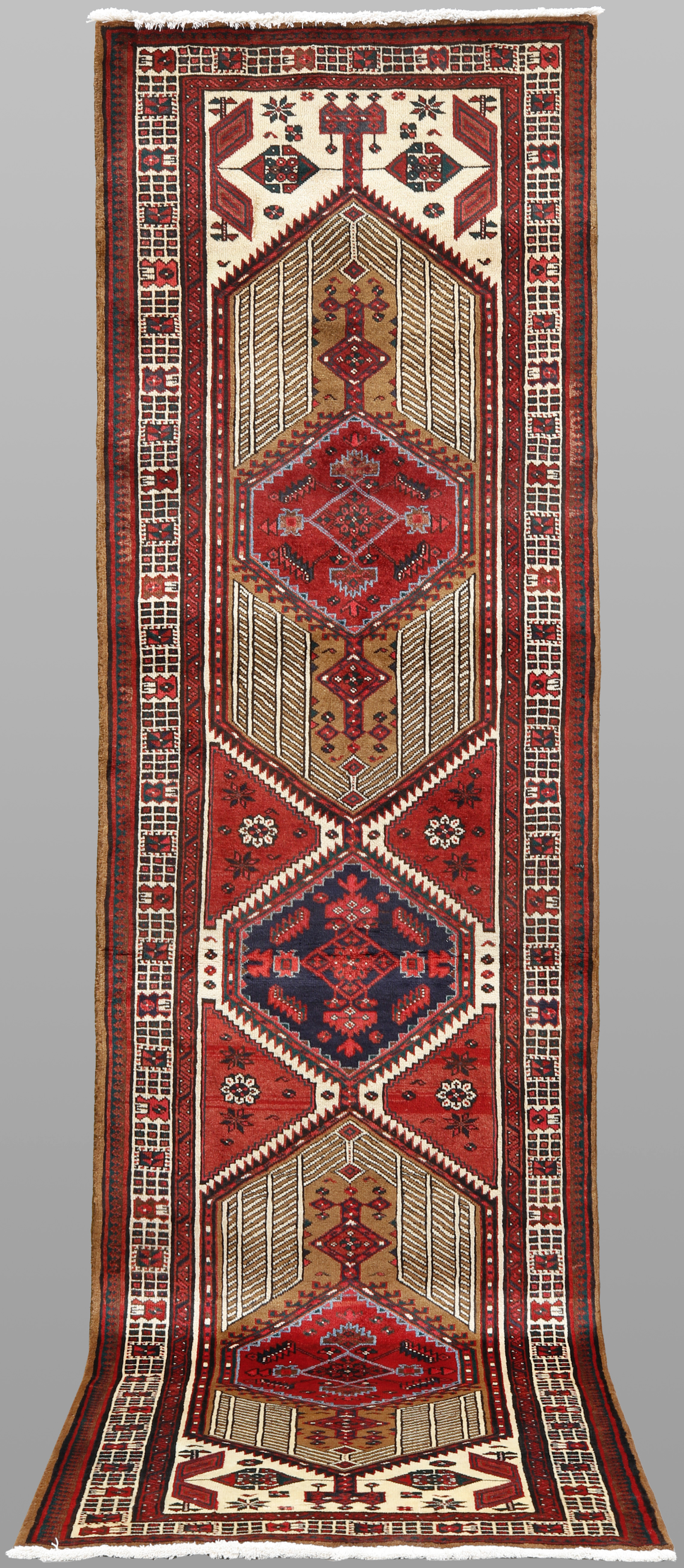 ORIENTMATTA. Hamadan gallerimodell, 360 x 100 cm.