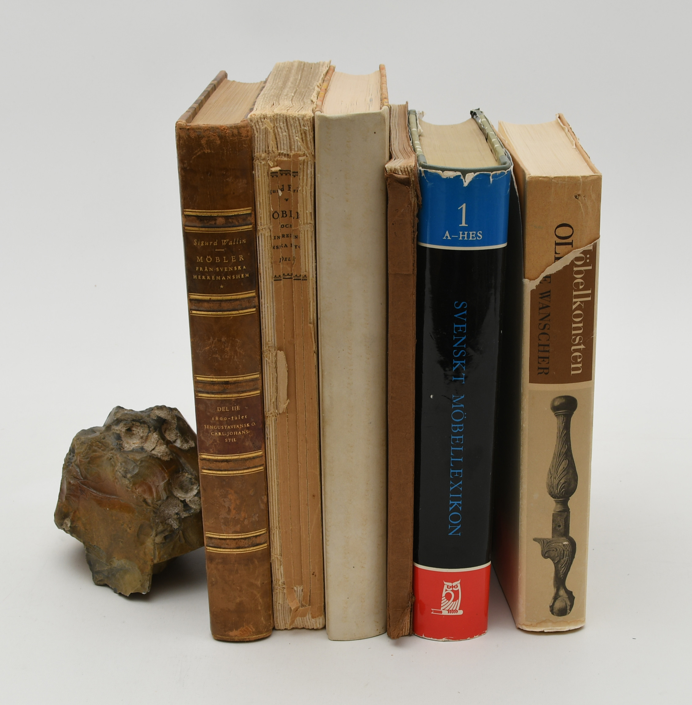 Svenskt möbelhistorik, -inredning och -konst. 6 Volymer.